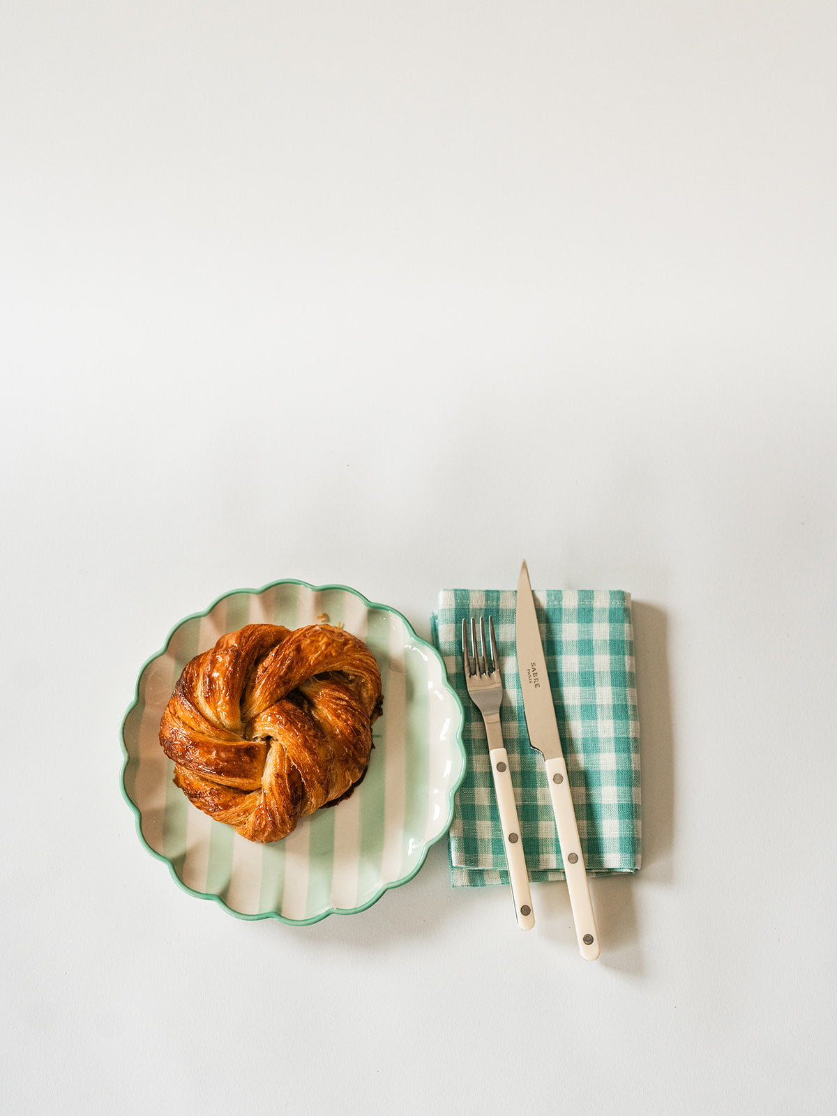 Enjoy Dessert Plates S/4
