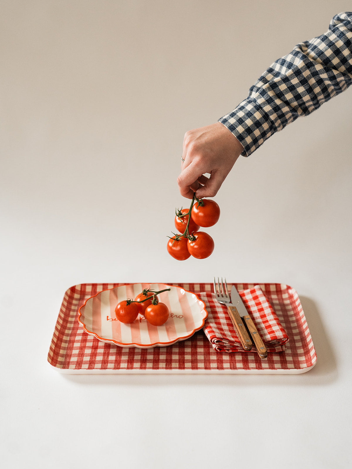 Enjoy Dessert Plates S/4