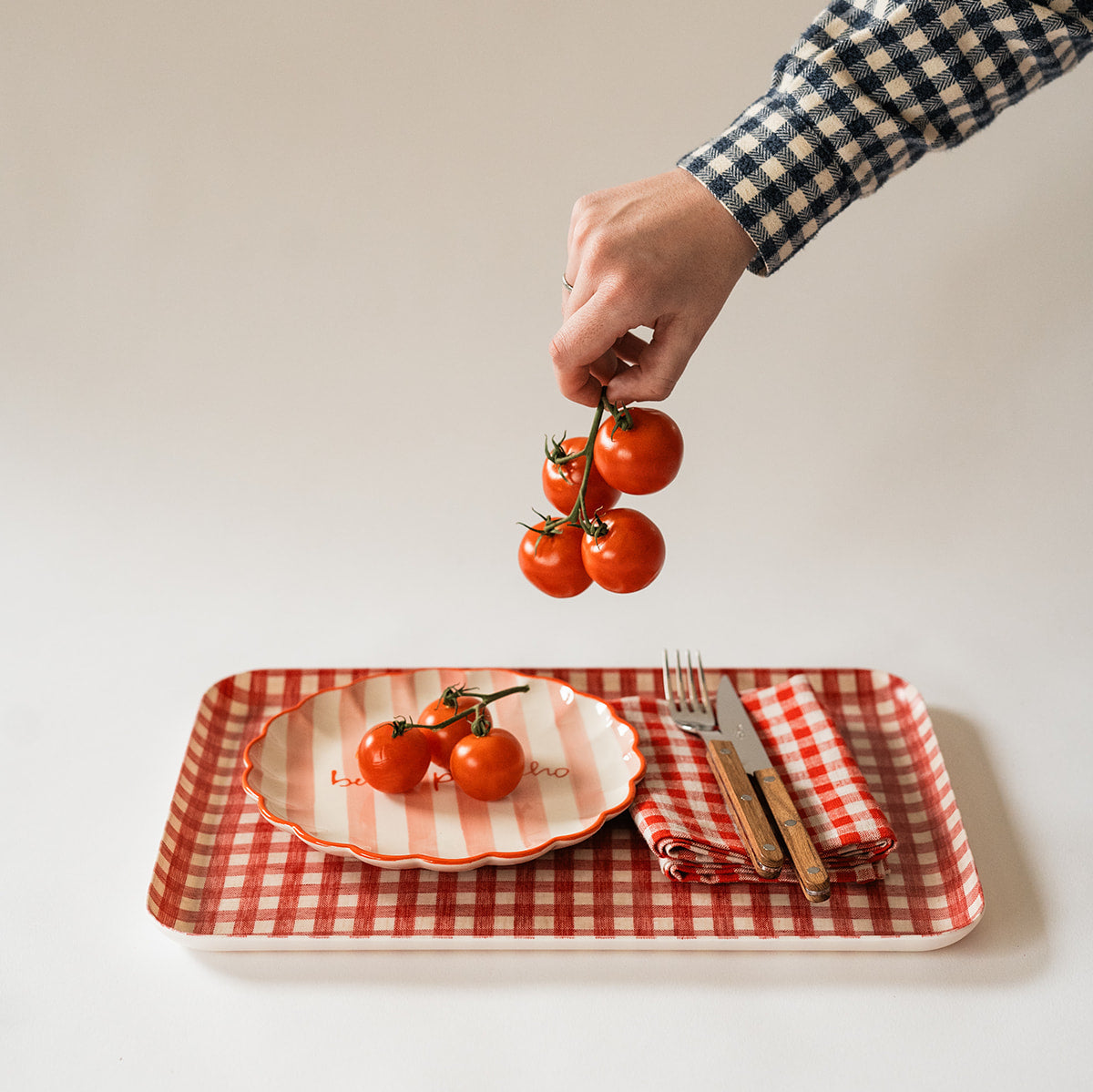 Enjoy Dessert Plates S/4