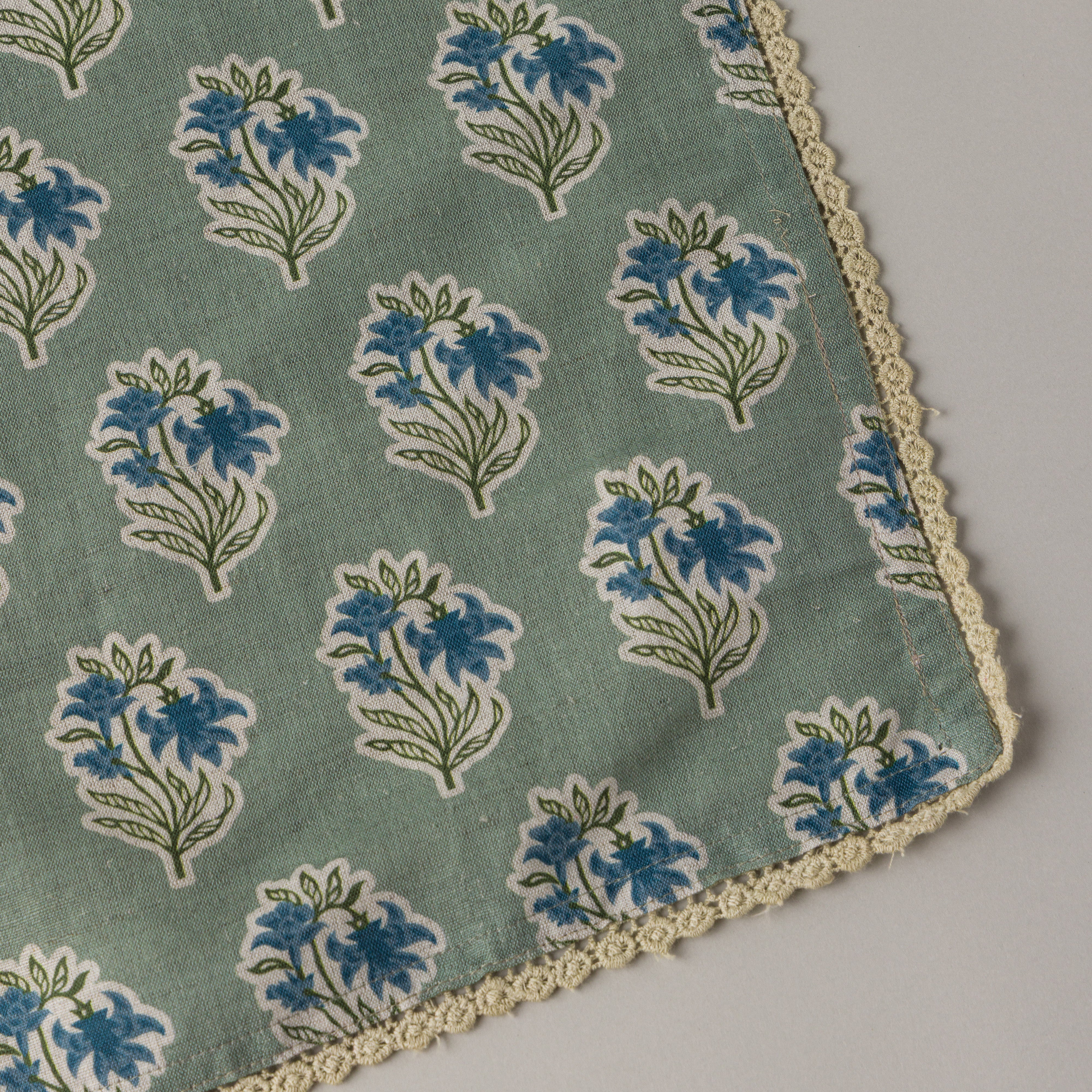 Marigolds Cotton Napkins with Lace Trim - Set of 4