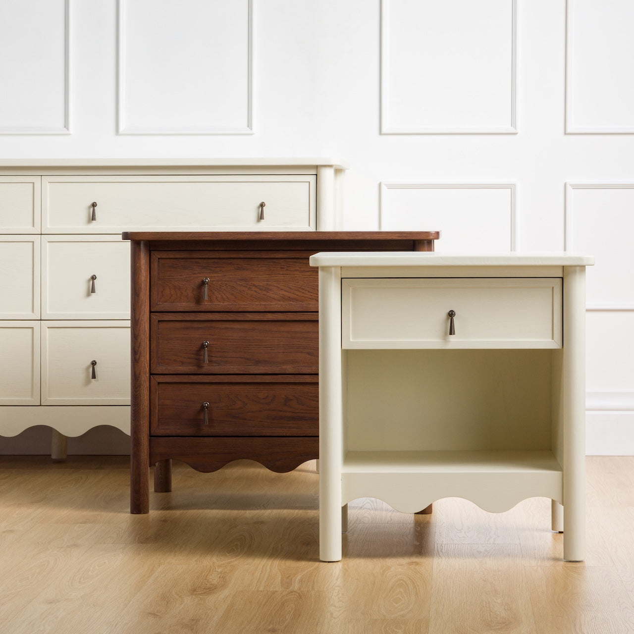 Onda Oak Nightstand
