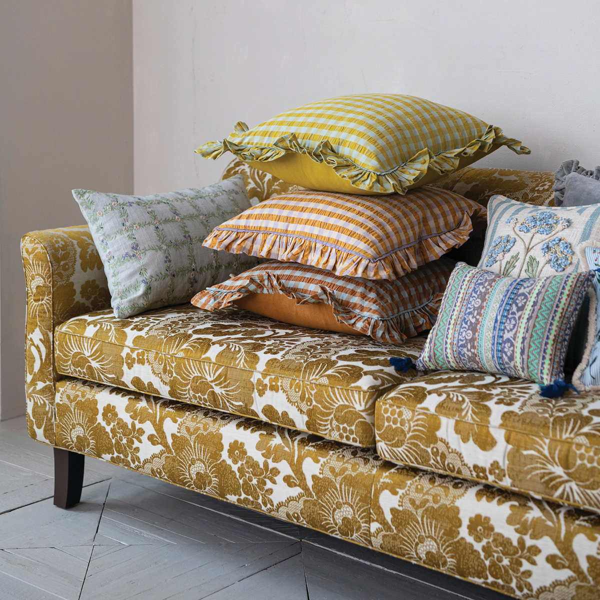 Cotton Pillow with Check Pattern