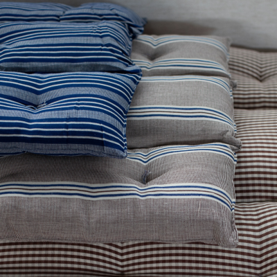 Overlay Mattress Topper Chocholate with Navy Stripe