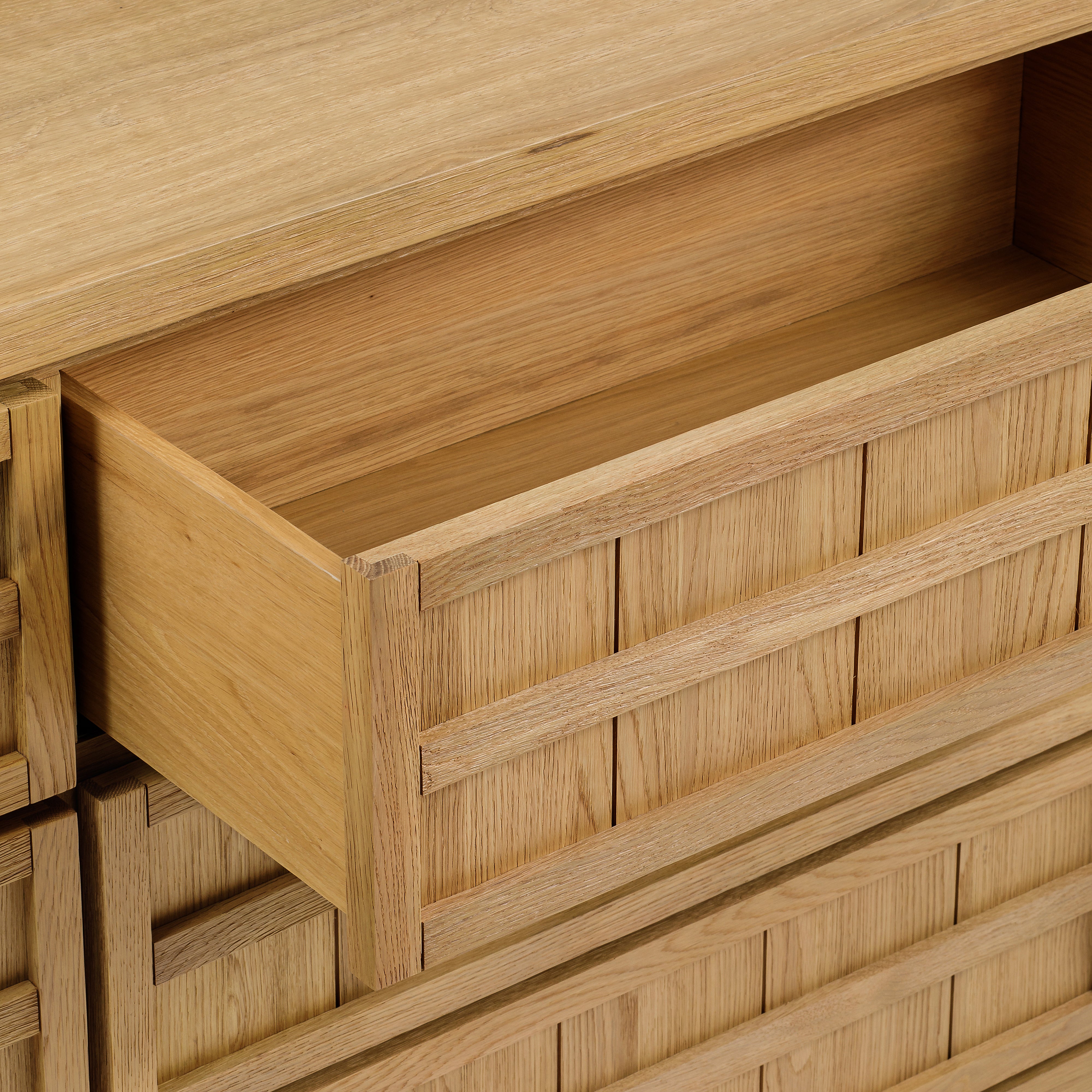 Gabriel Chene 6-Drawer Dresser