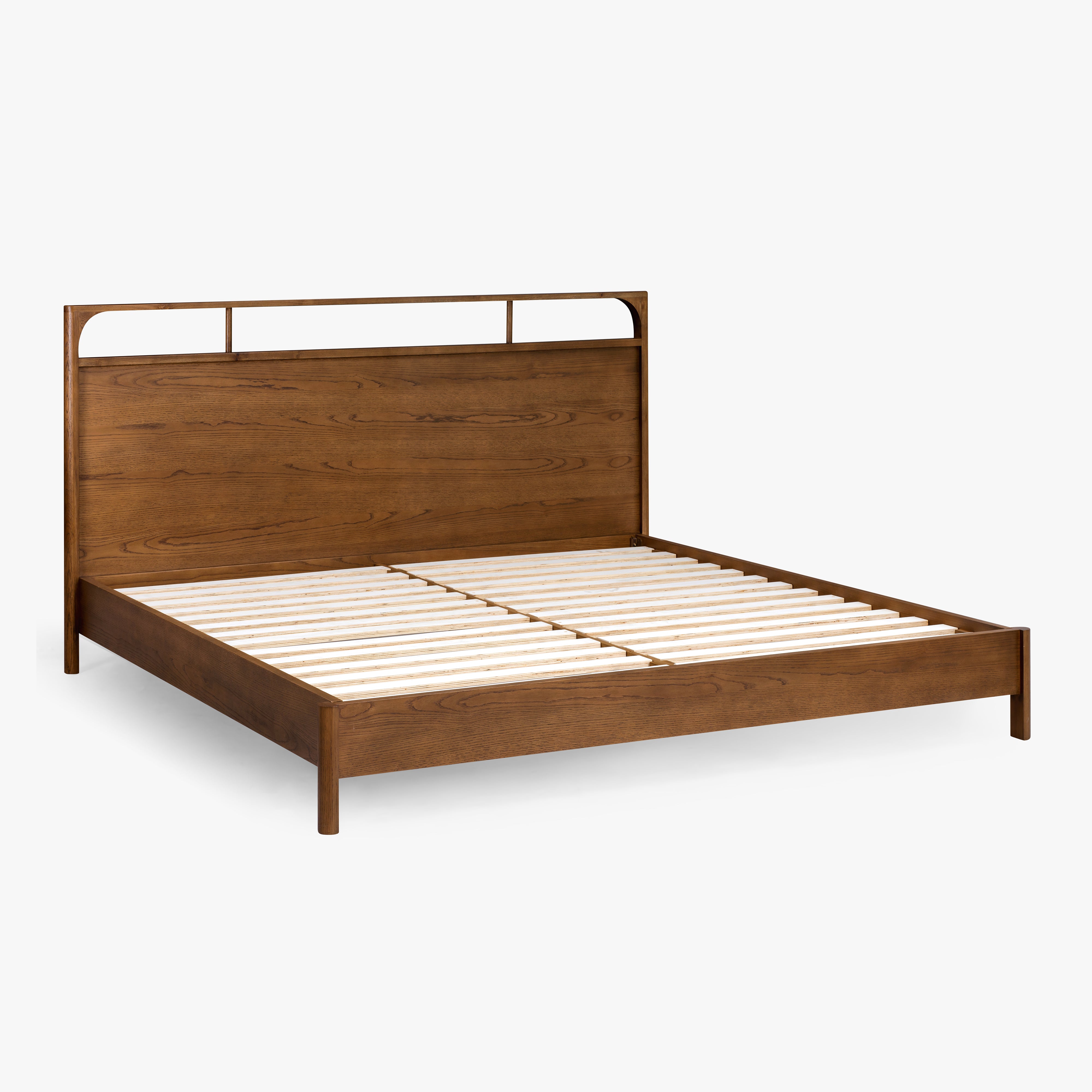 Cali Oak Bed