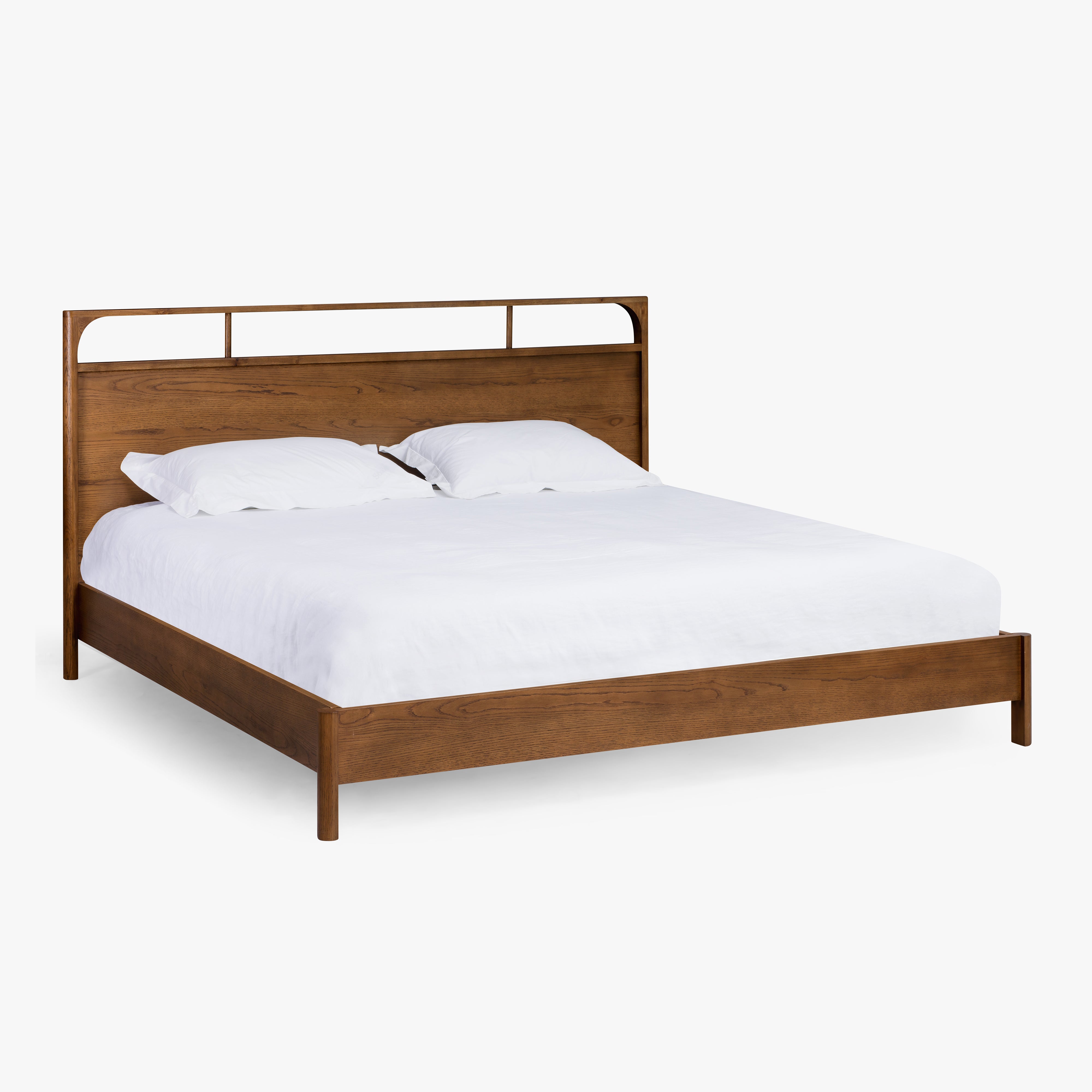 Cali Oak Bed