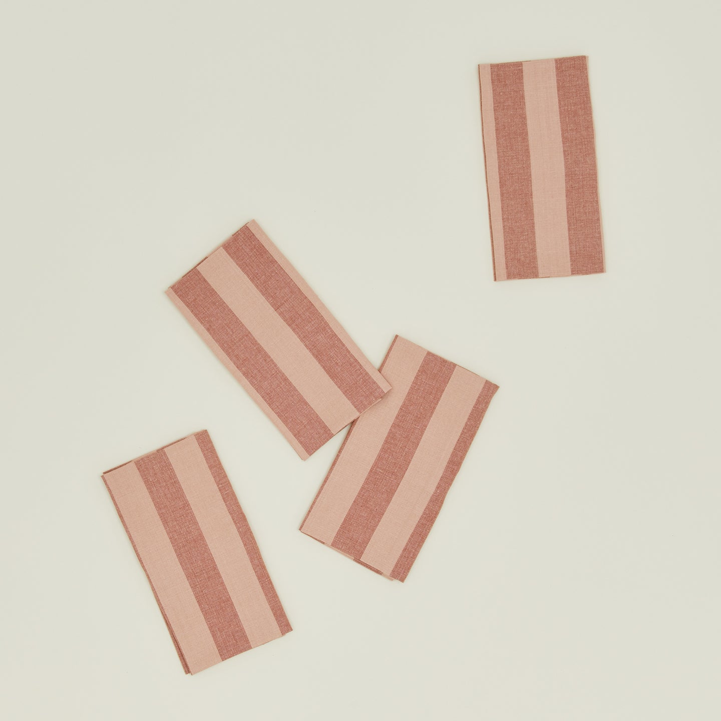 ESSENTIAL STRIPED DINNER NAPKIN - SET OF 4