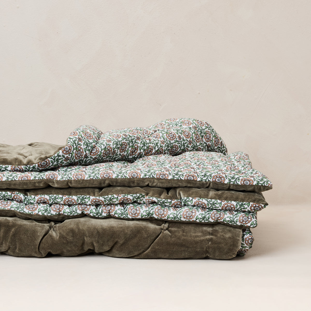 Garden Room Velvet Quilt