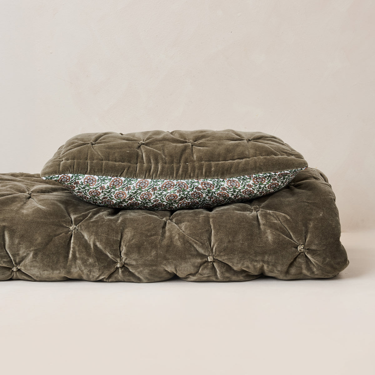Garden Room Velvet Quilt