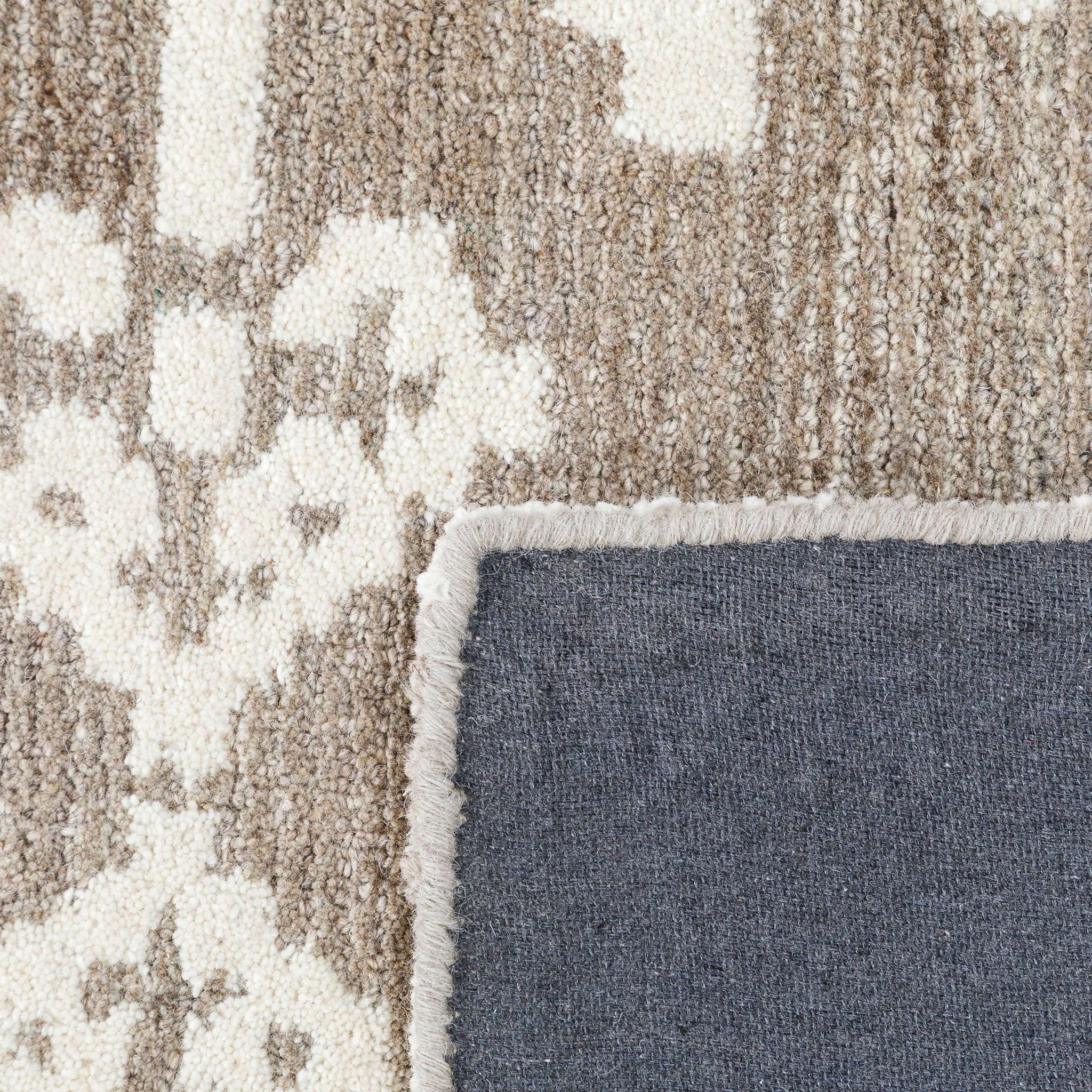 Hand Tufted Timeless Rug