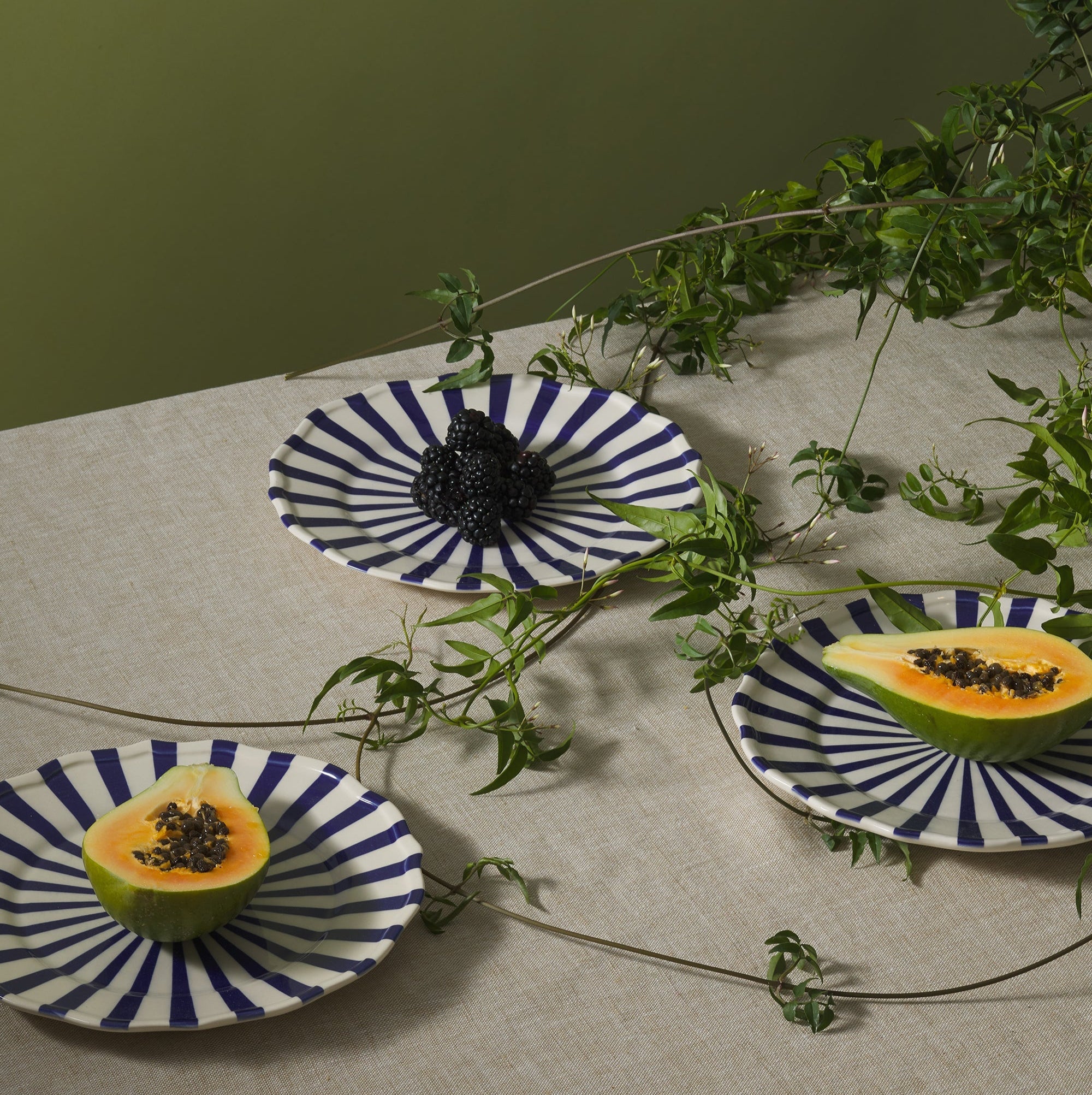 Mafalda 12 Piece Dinnerware Set with Pasta Bowl - Special Edition