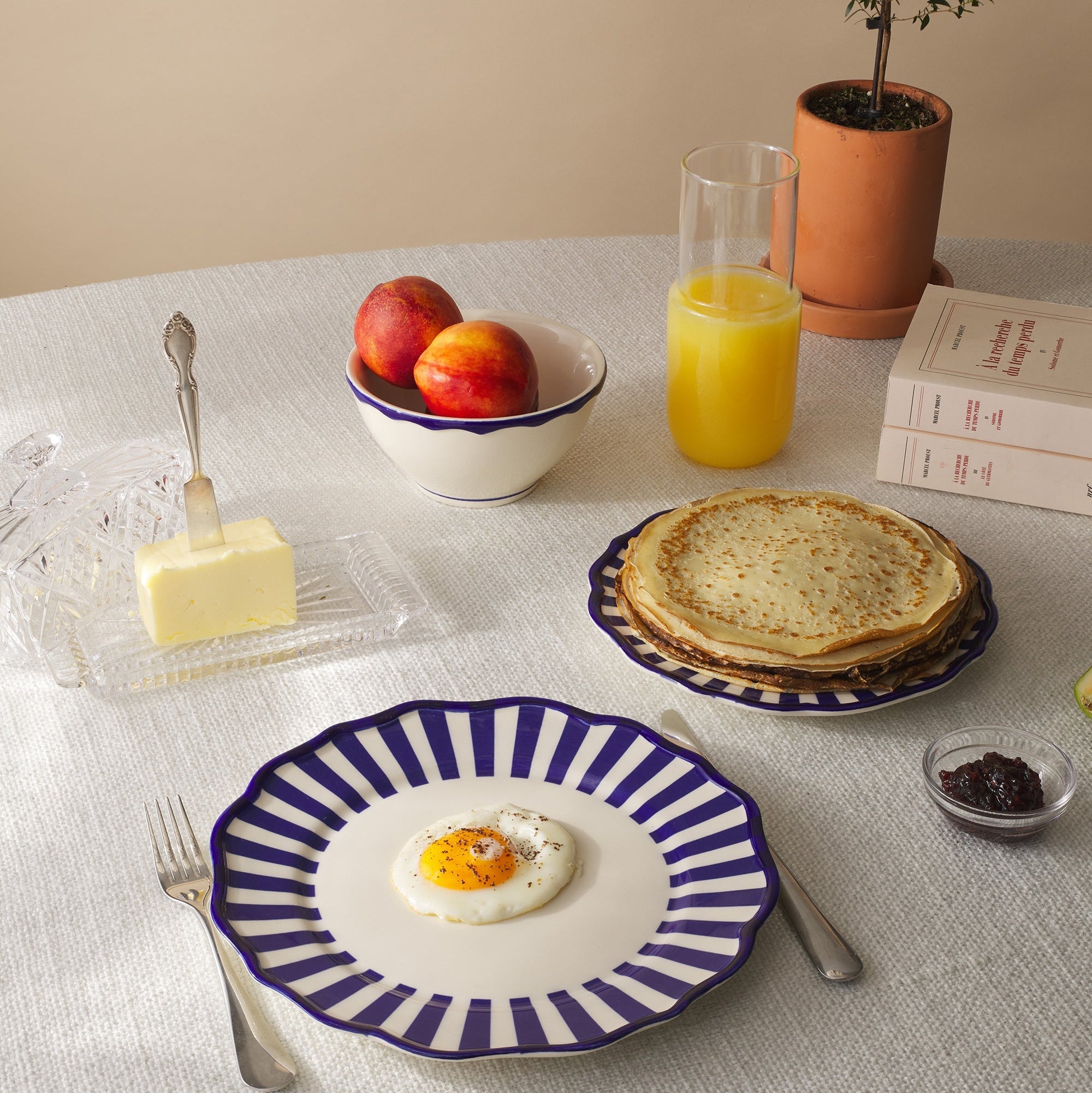 Riviera 12 Piece Dinnerware Set with Cereal Bowl