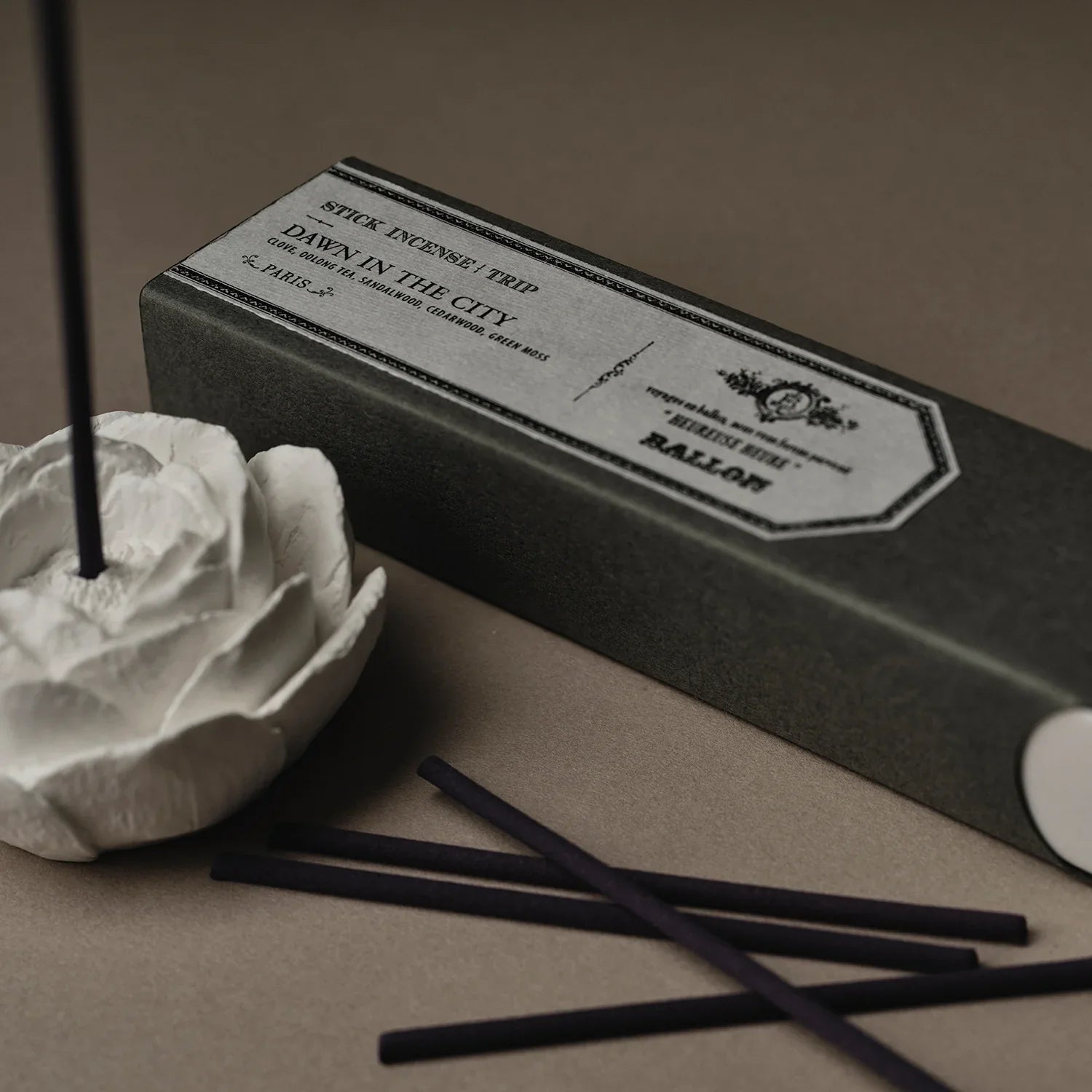 Ballon Incense Holder - Camellia