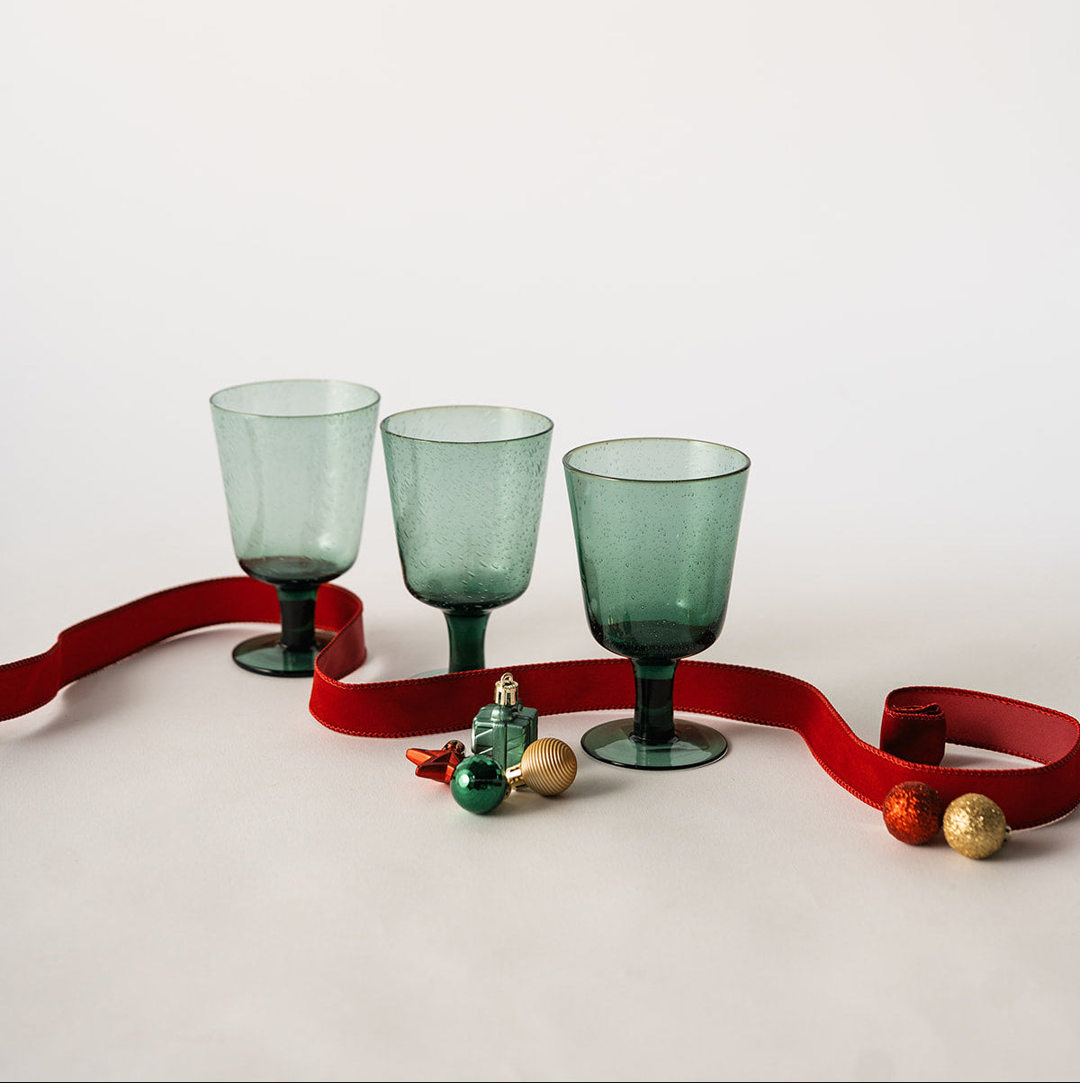 British Colour Standard Wine Glass