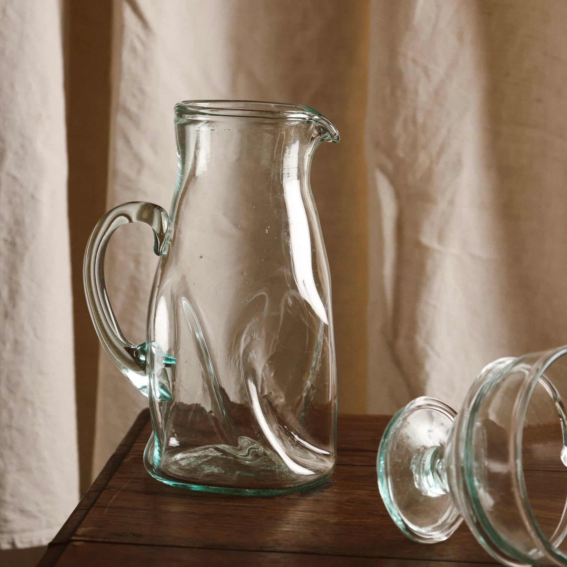 Pichet Twirly Pitcher