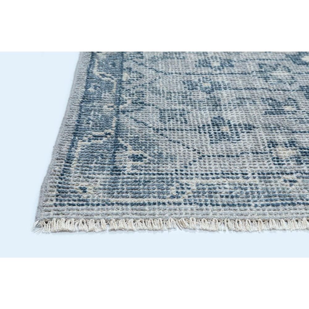 Hand Knotted Finial Rug