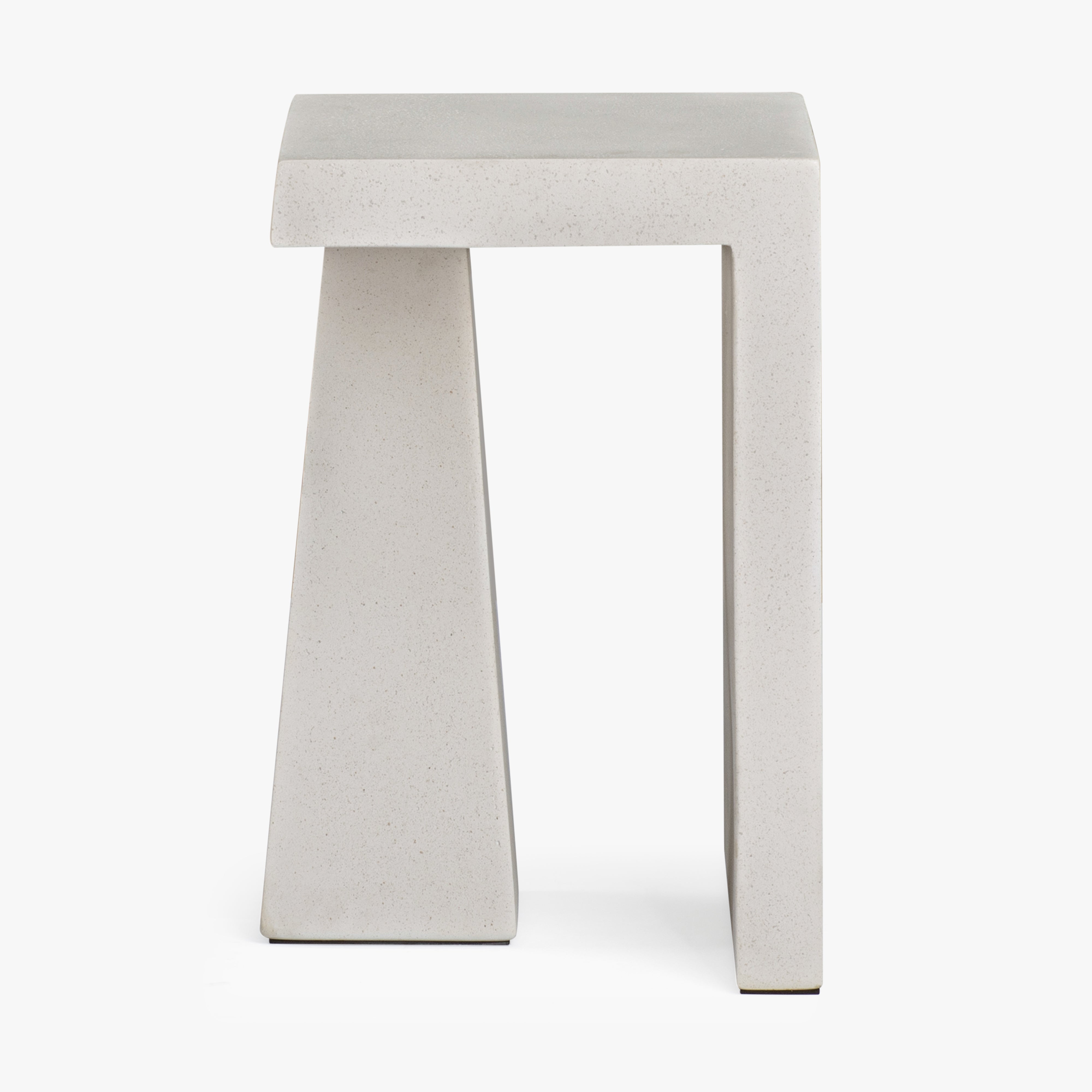 Obelisk End Table Indoor/Outdoor