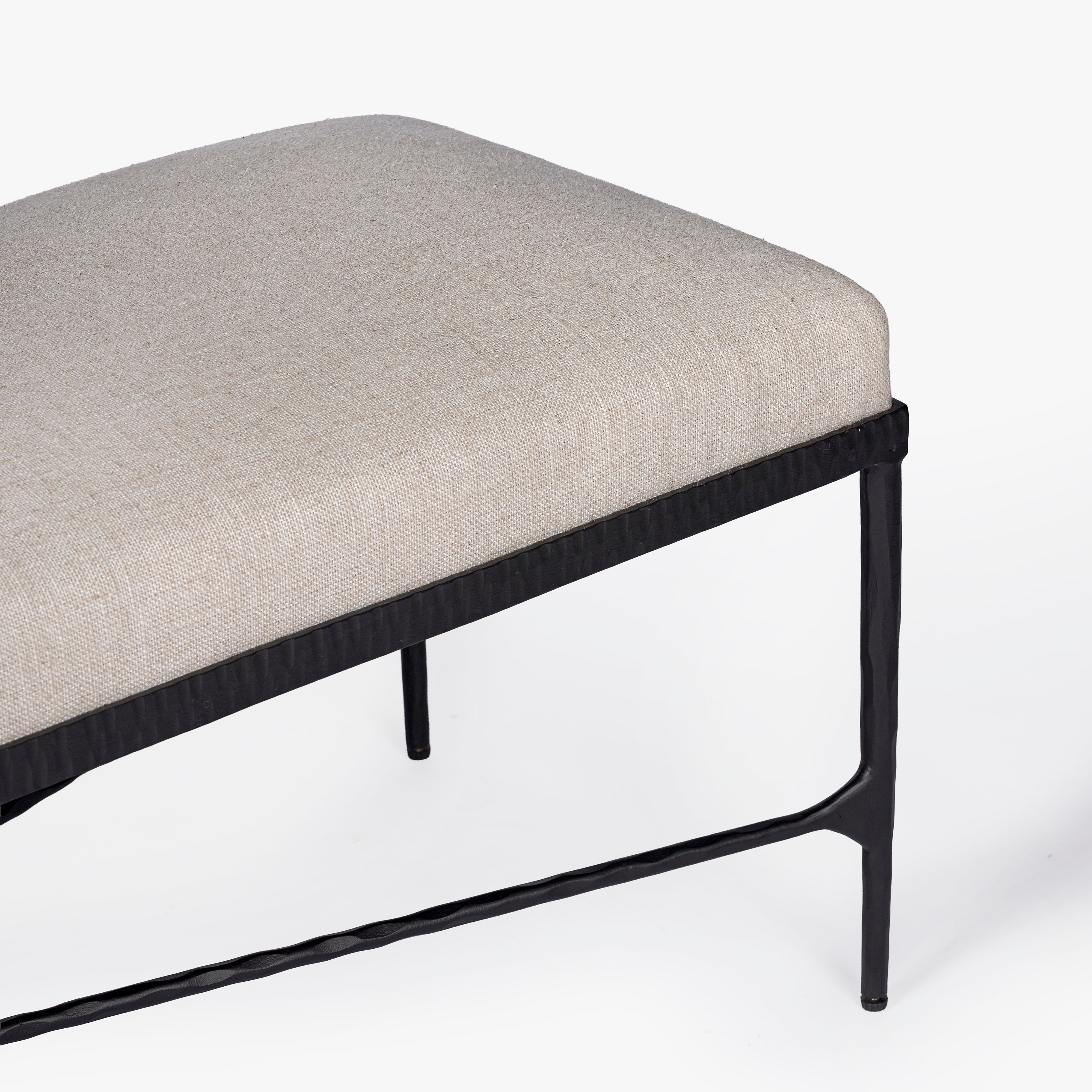 Loam Hammered Bench