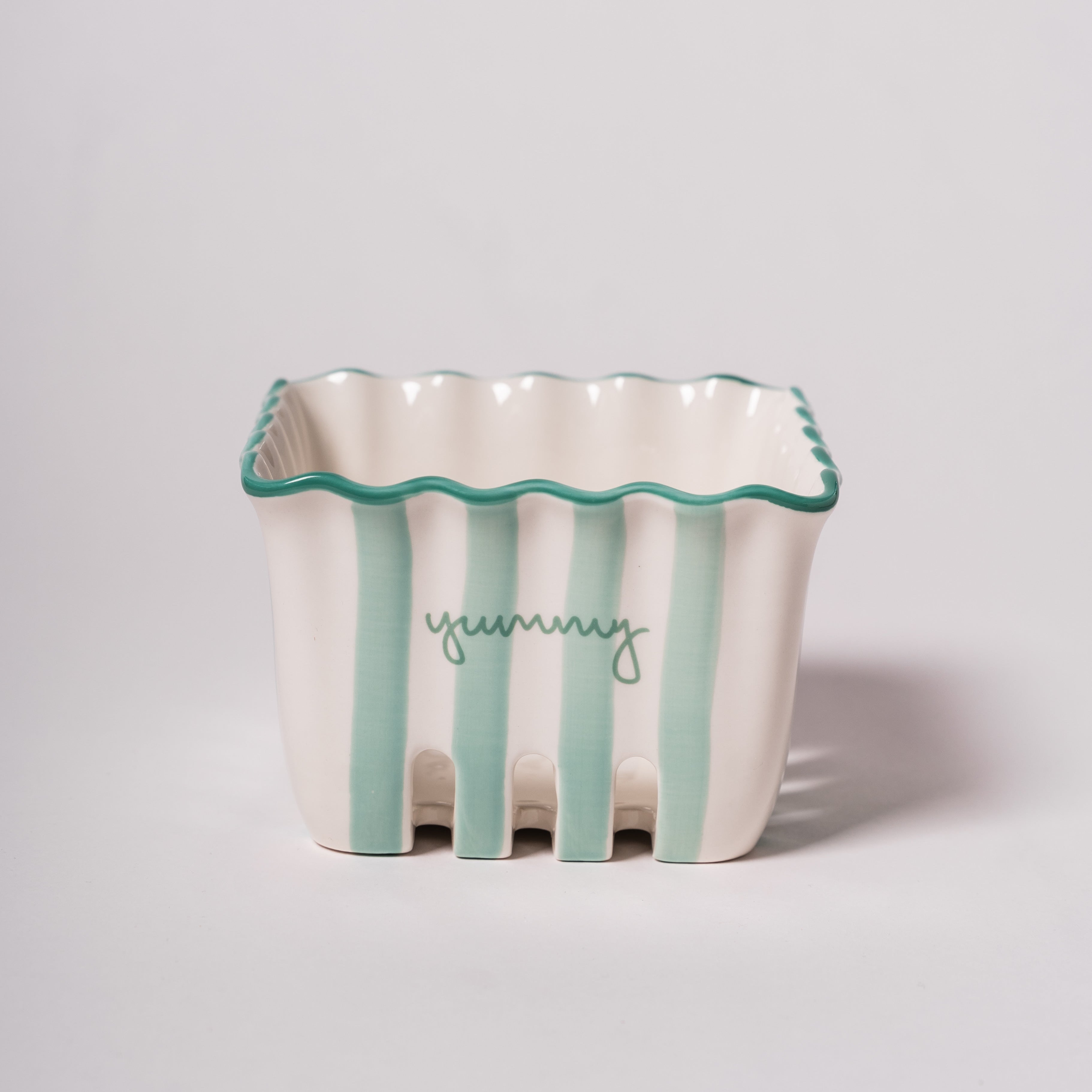 Kinsey Scallop Large Berry Basket - Set of 2