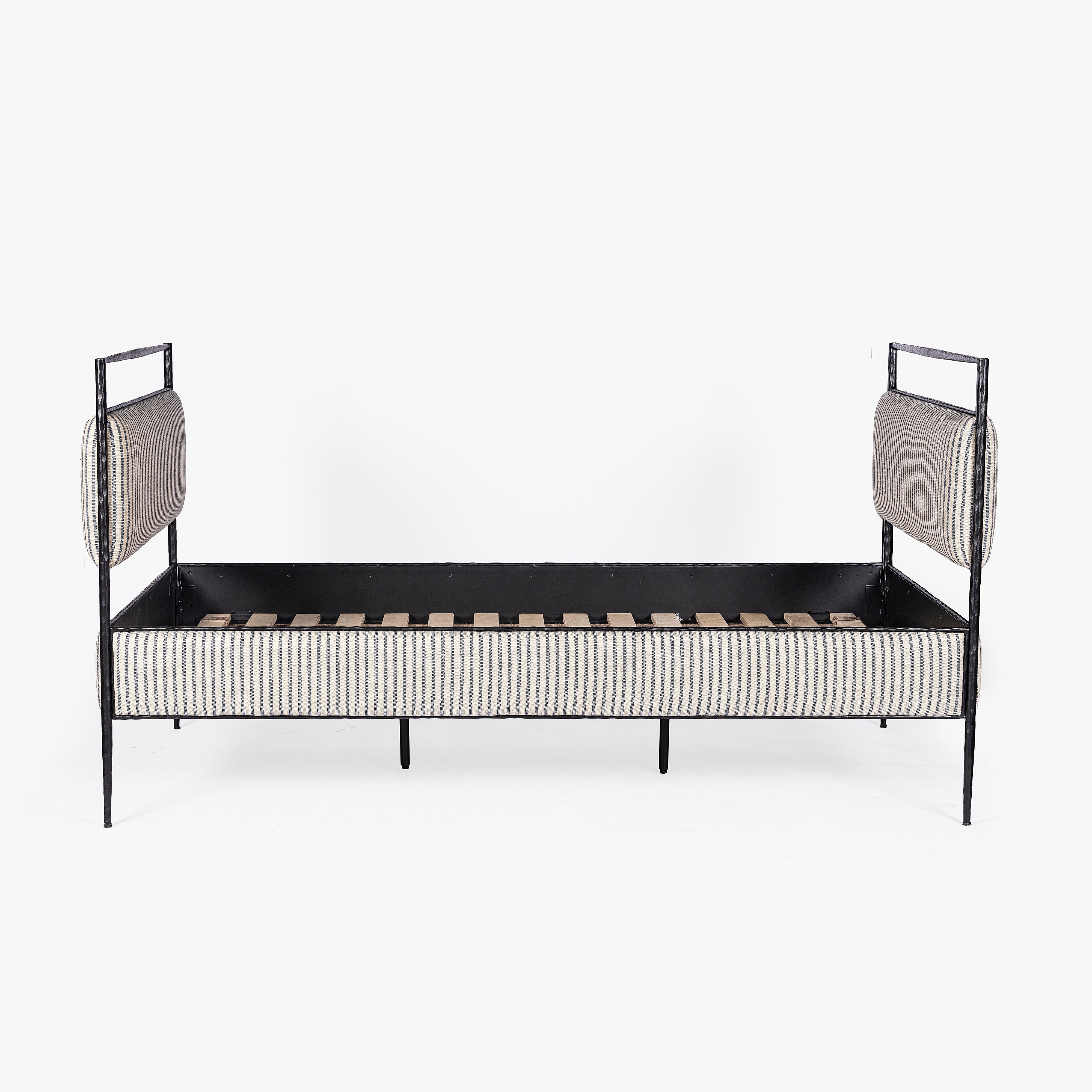 Soma Hammered Daybed