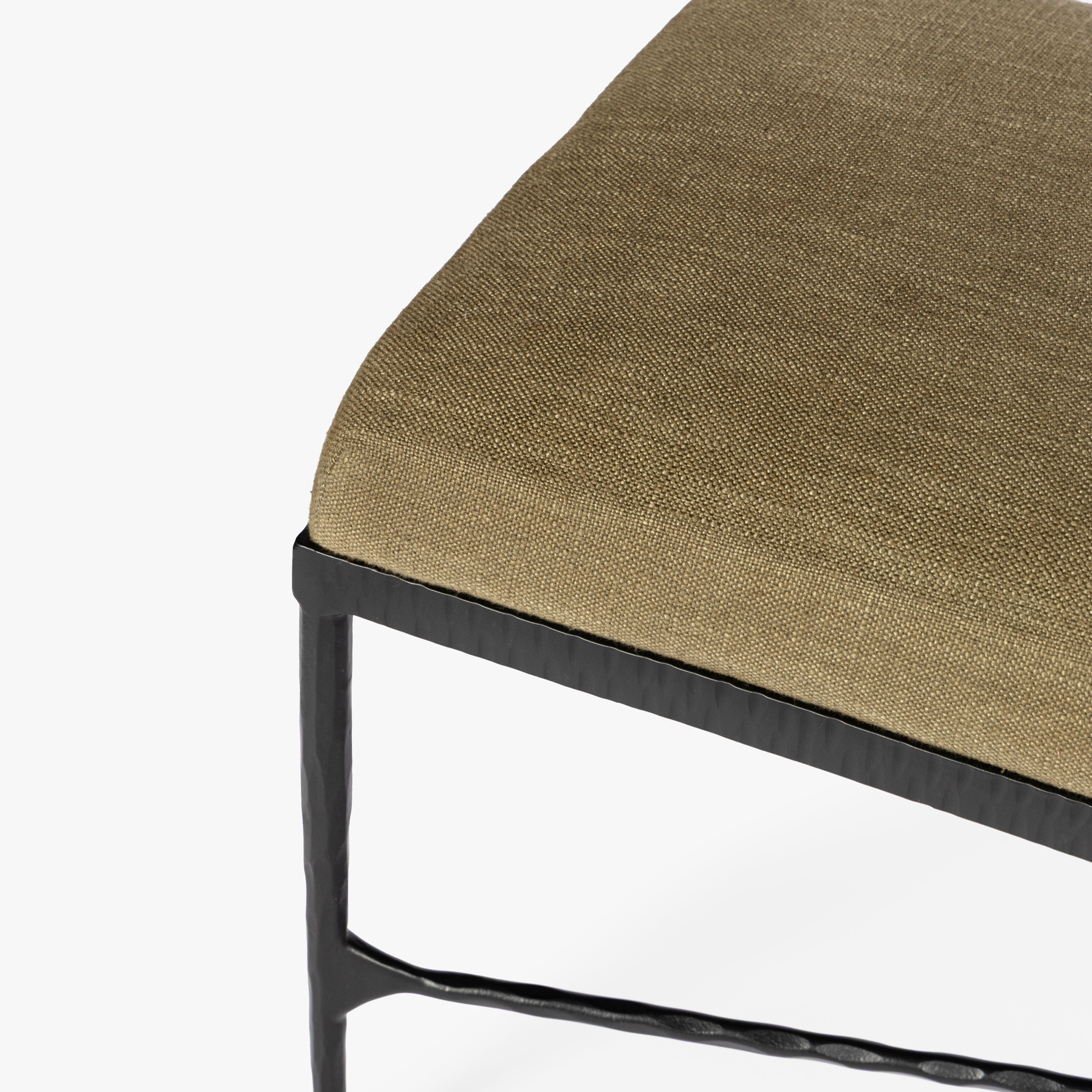 Loam Hammered Bench