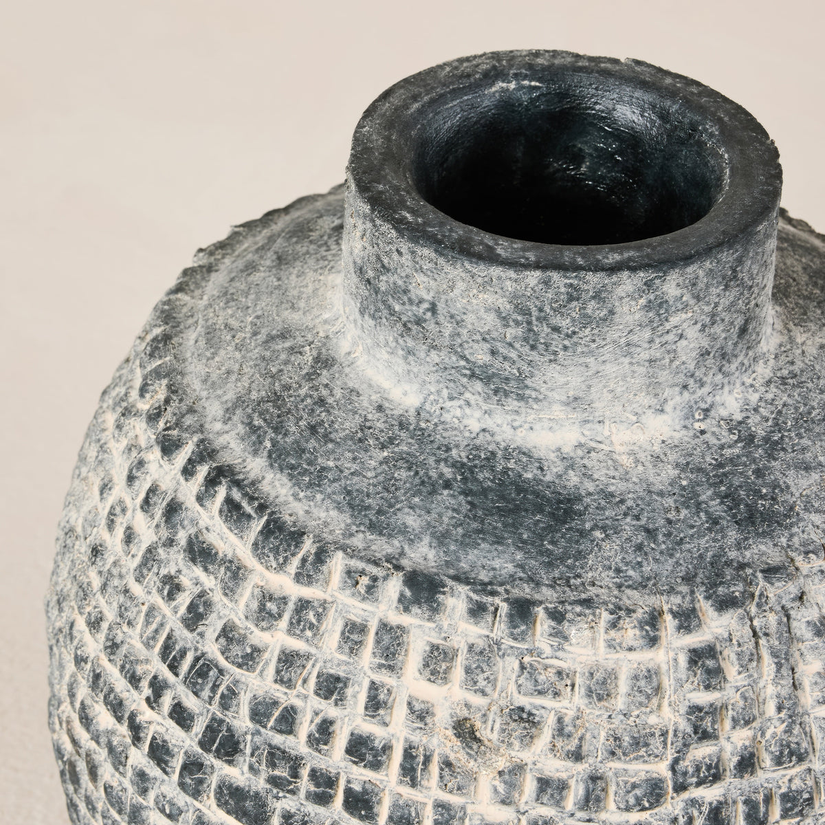 Mara Vase