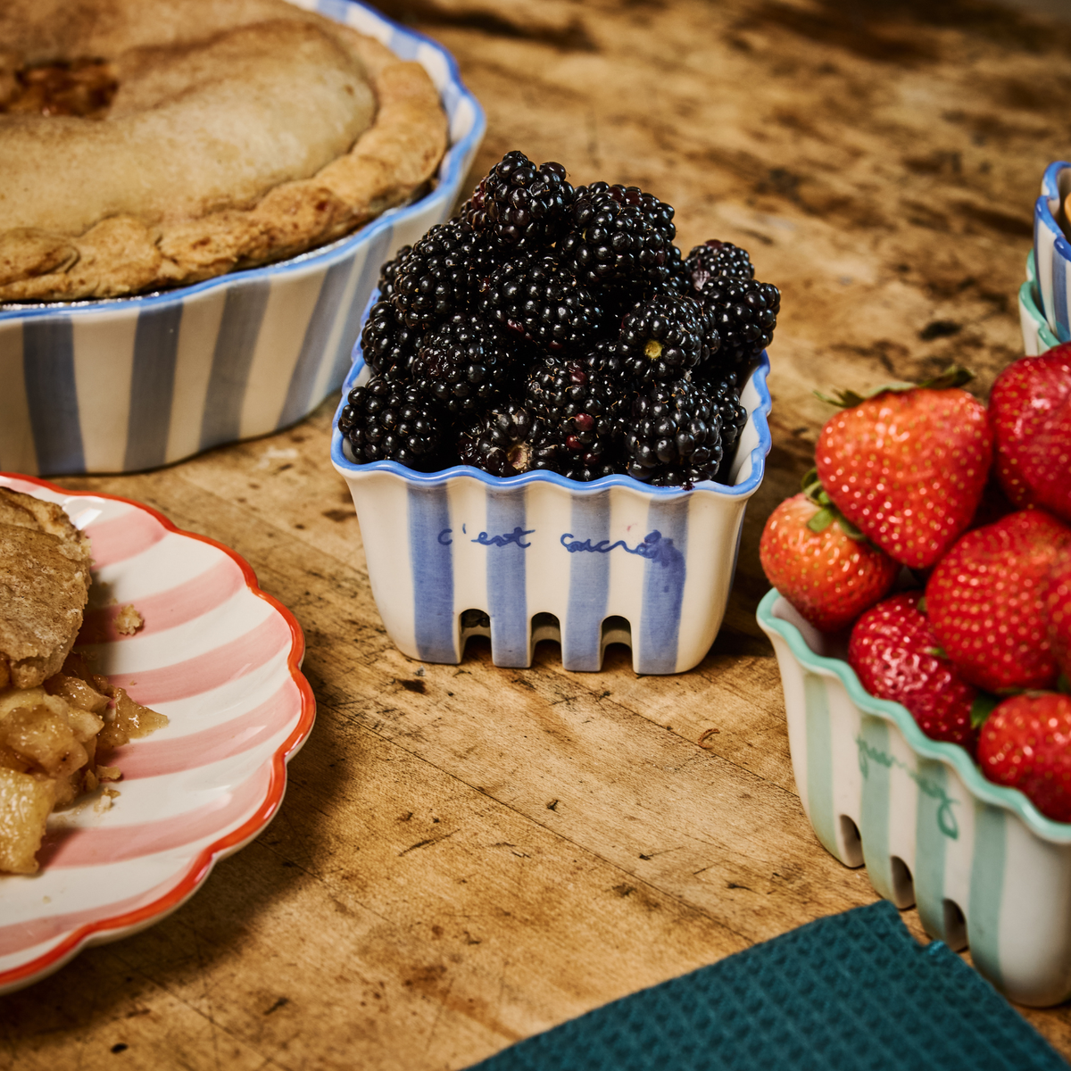 Kinsey Scallop Mini Berry Basket - Set of 4