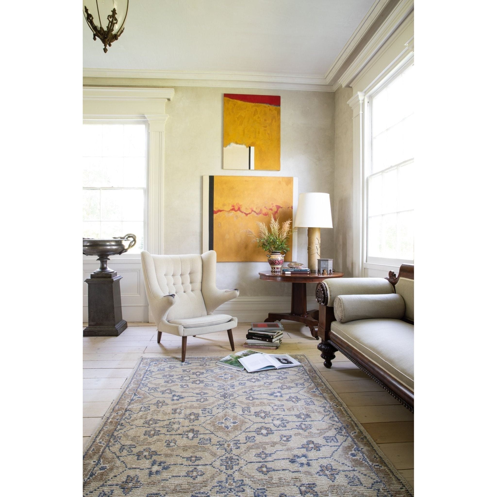 Hand Knotted Finial Rug