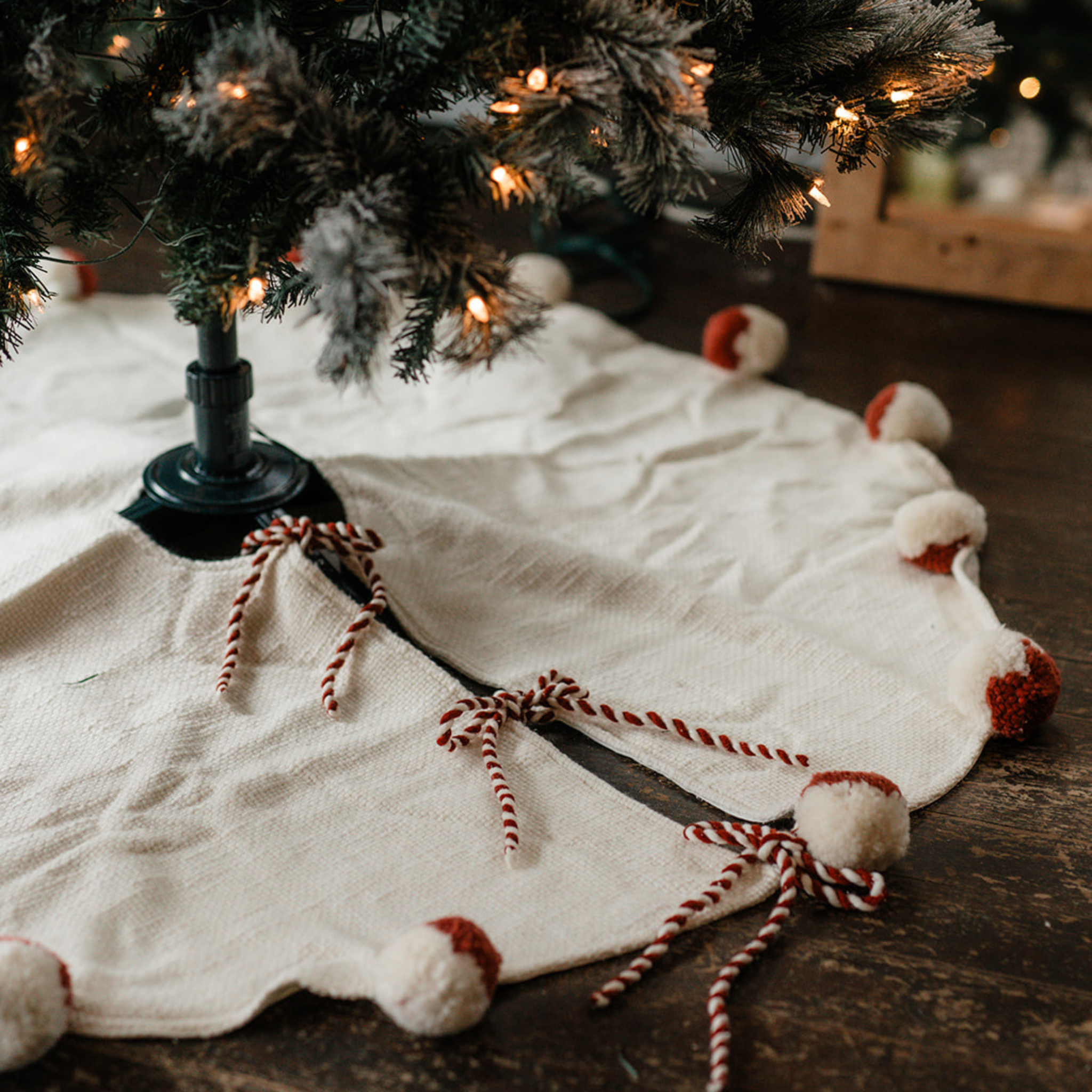 Texture Tree Skirt