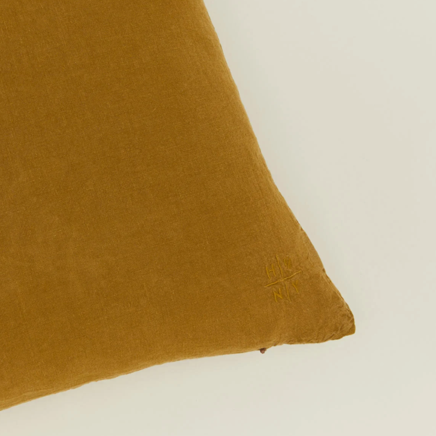 SIMPLE LINEN PILLOW-18 x18"