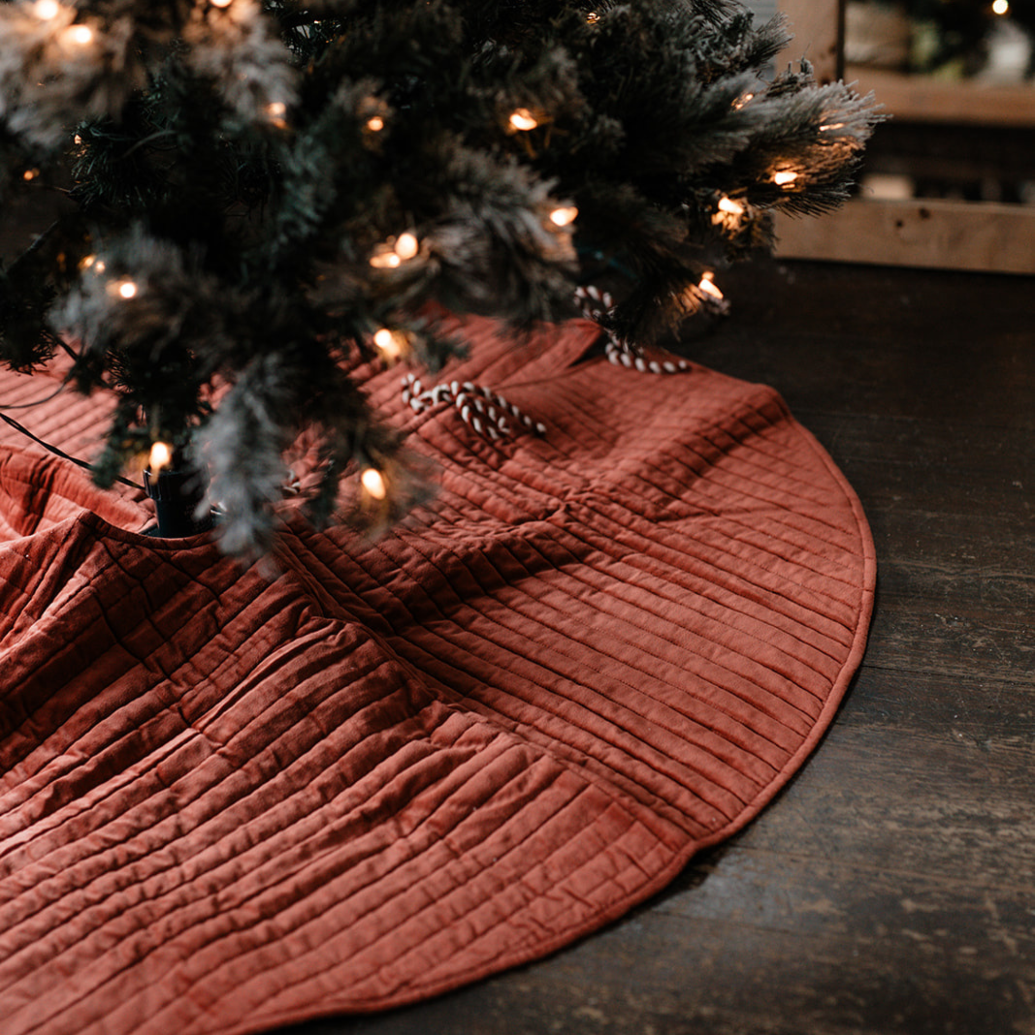 Vivian Tree Skirt