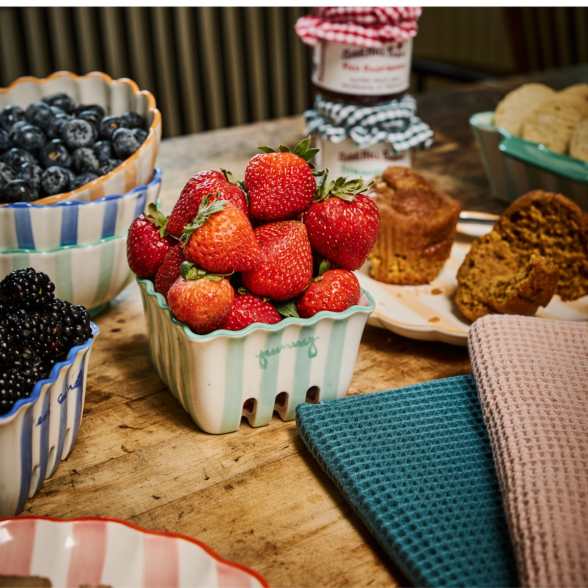 Kinsey Scallop Mini Berry Basket - Set of 4