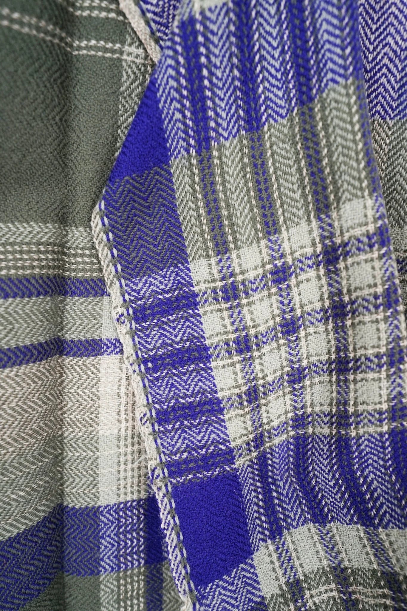 N°81 Plaid Wool Throw