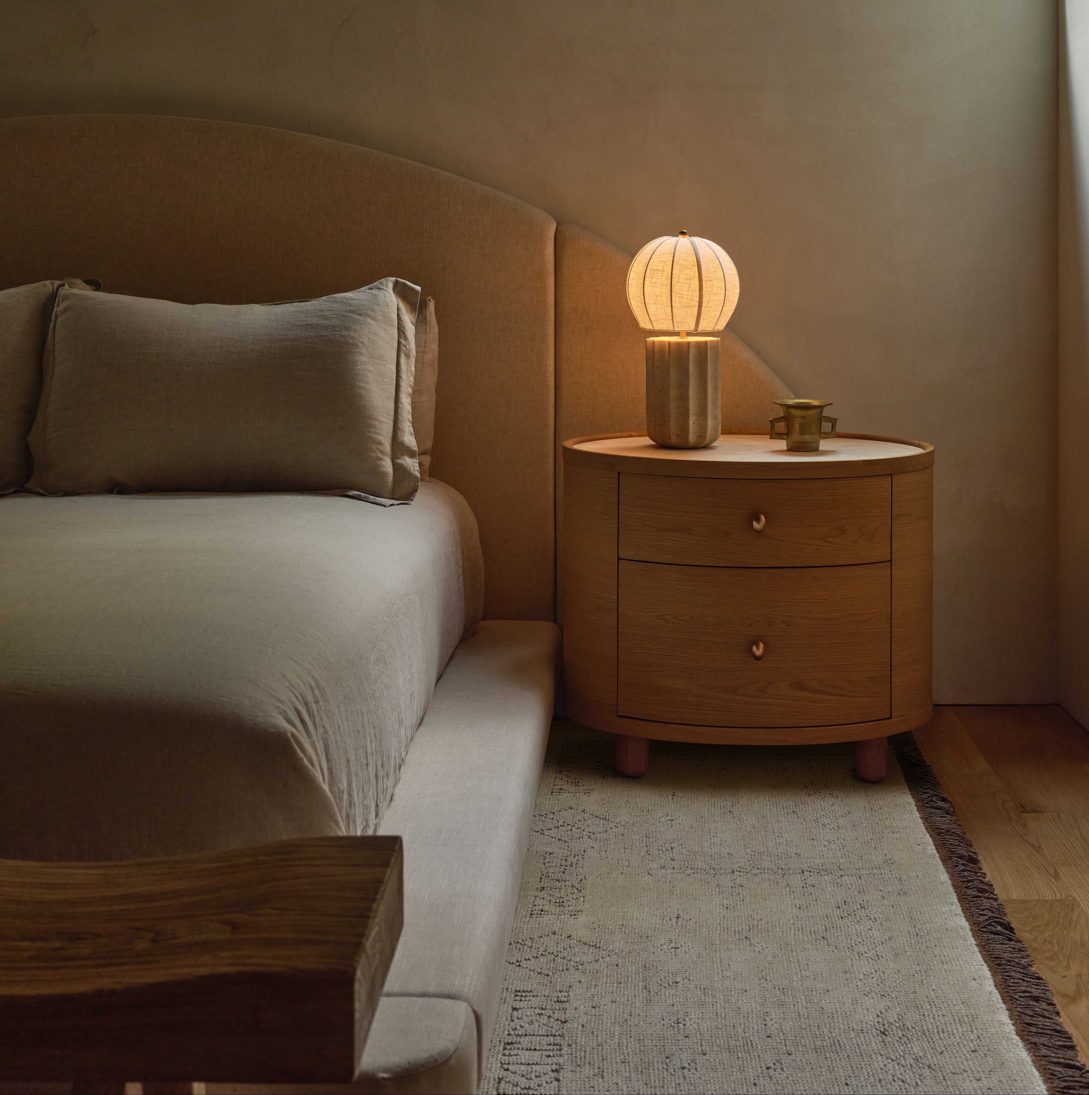 Hendrix Half Moon Bed