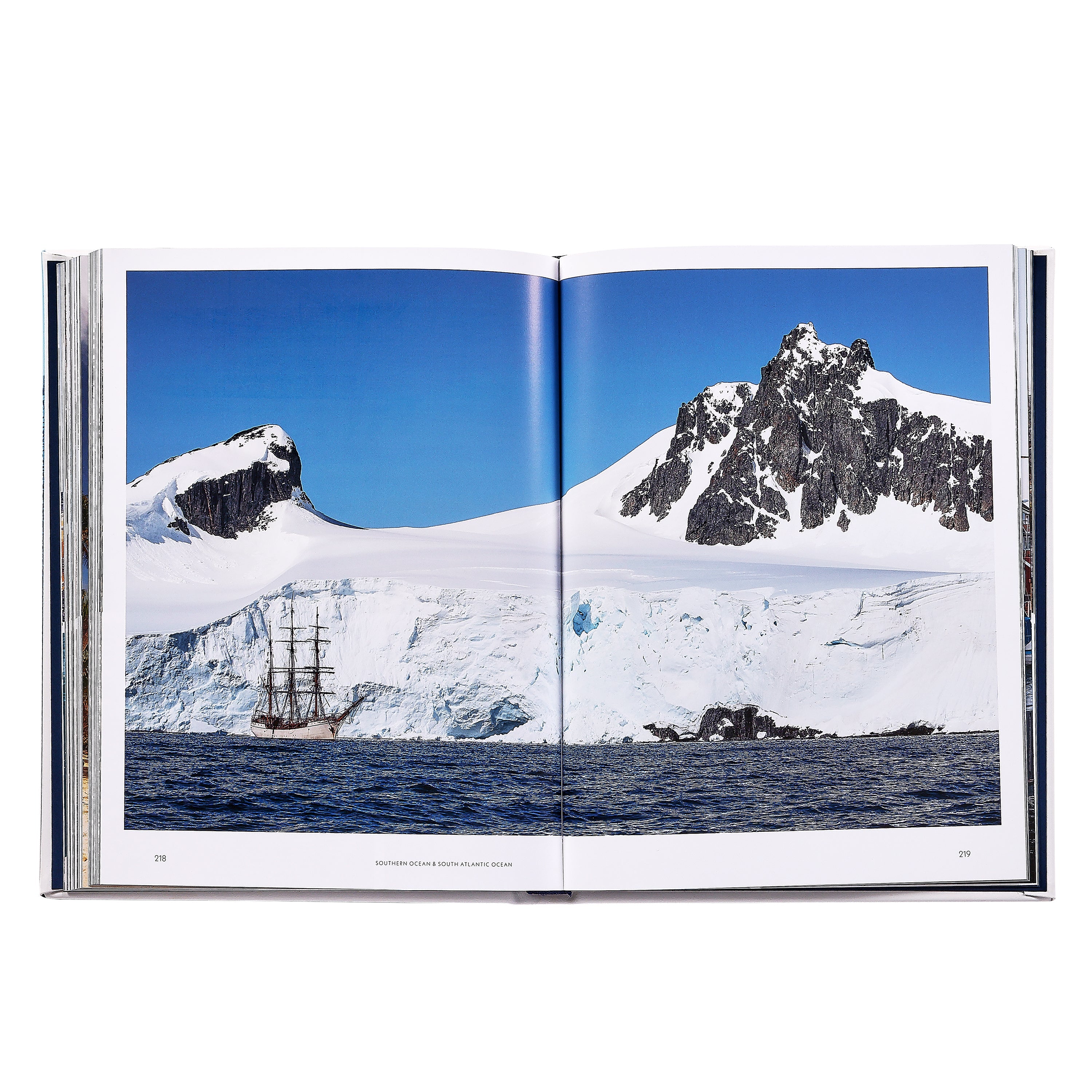 Boatlife: Exploring the Freedom of Maritime Living