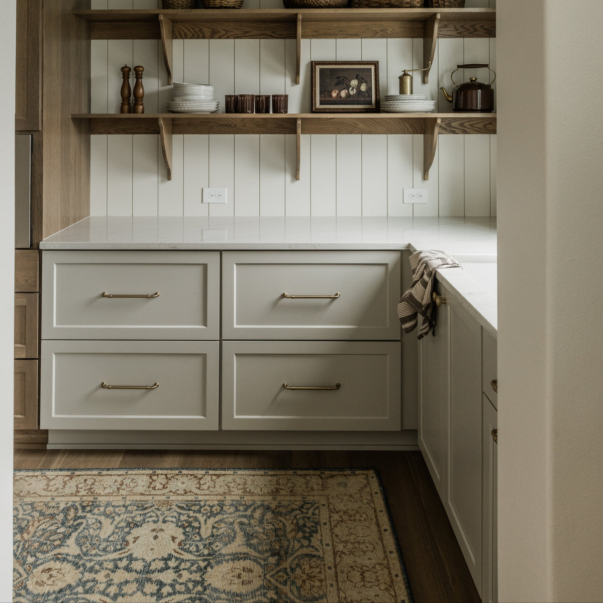 Anna Hand-Knotted Wool Rug