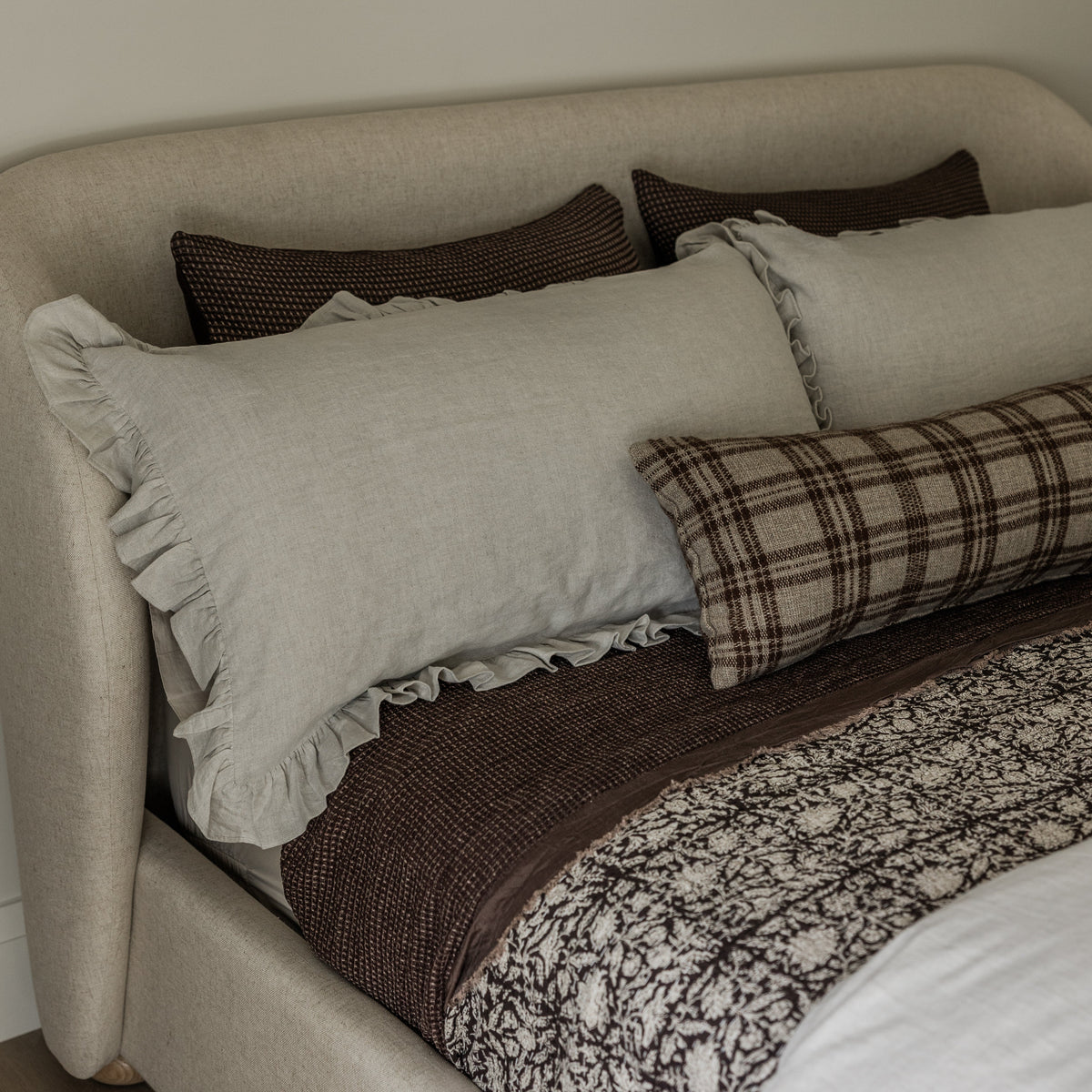 Willowmere Ruffle Linen Shams - Set of 2