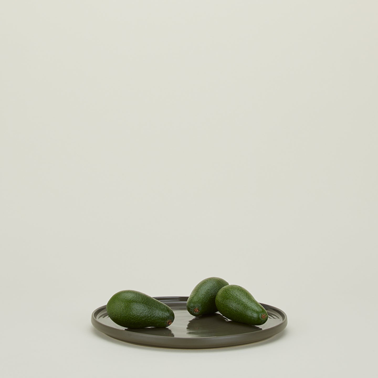 ESSENTIAL SERVING PLATTER - OLIVE