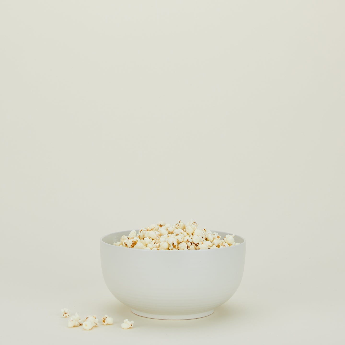 ESSENTIAL SERVING BOWL - BONE