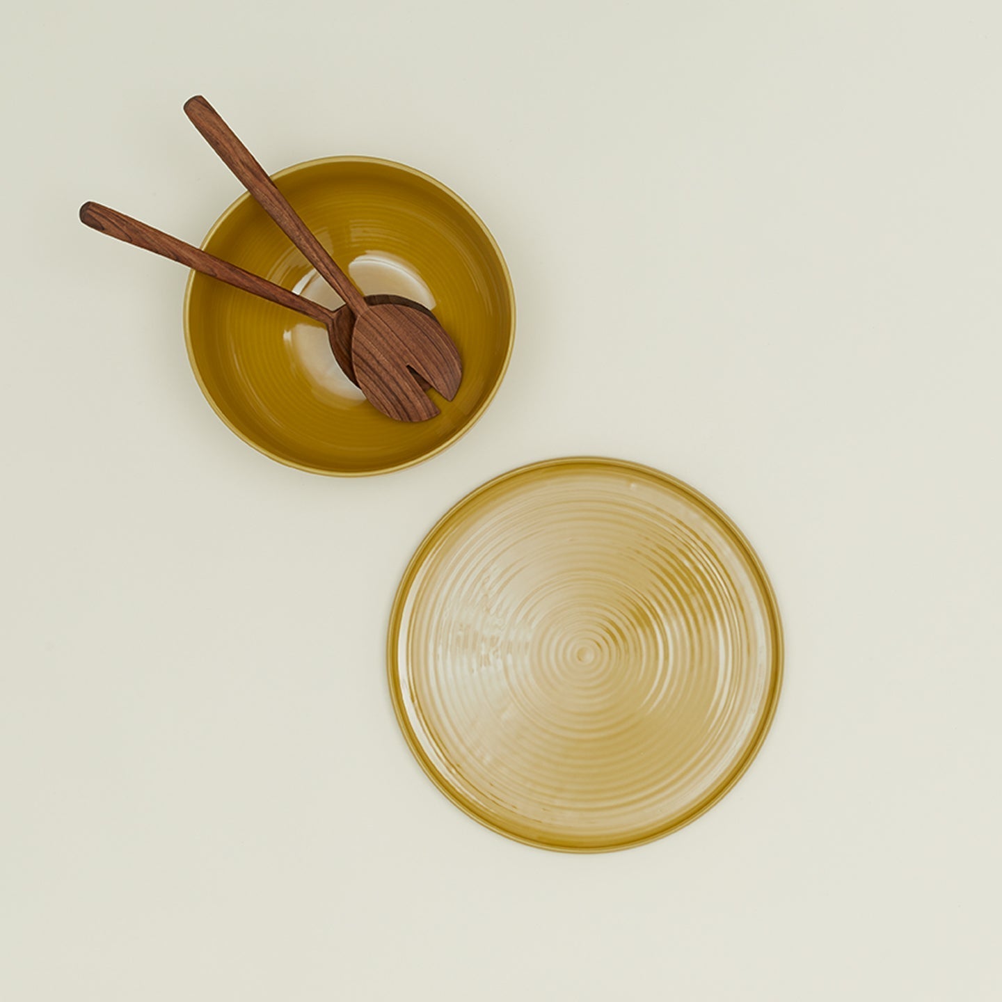 ESSENTIAL SERVING PLATTER - MUSTARD