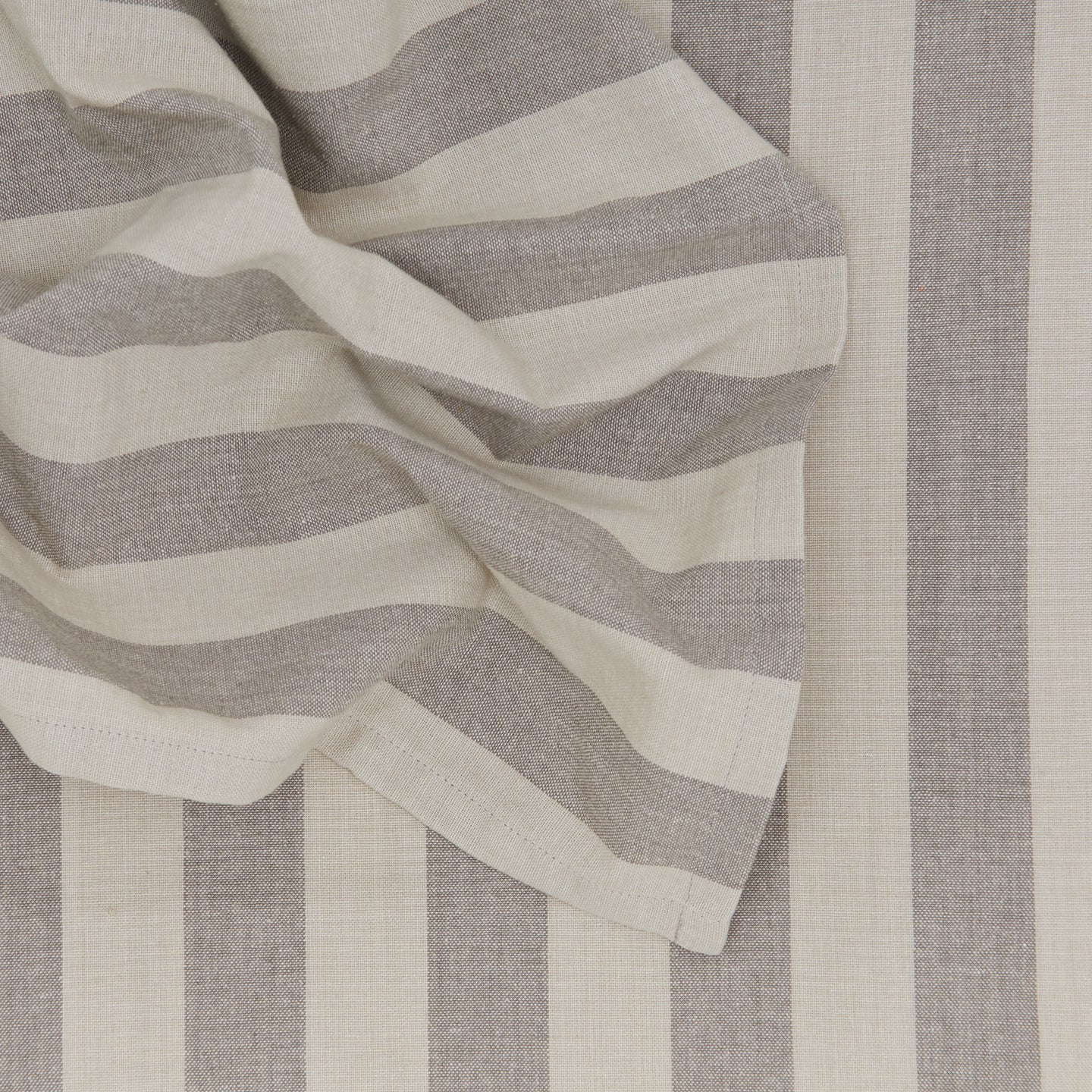 ESSENTIAL STRIPED DINNER NAPKIN - SET OF 4