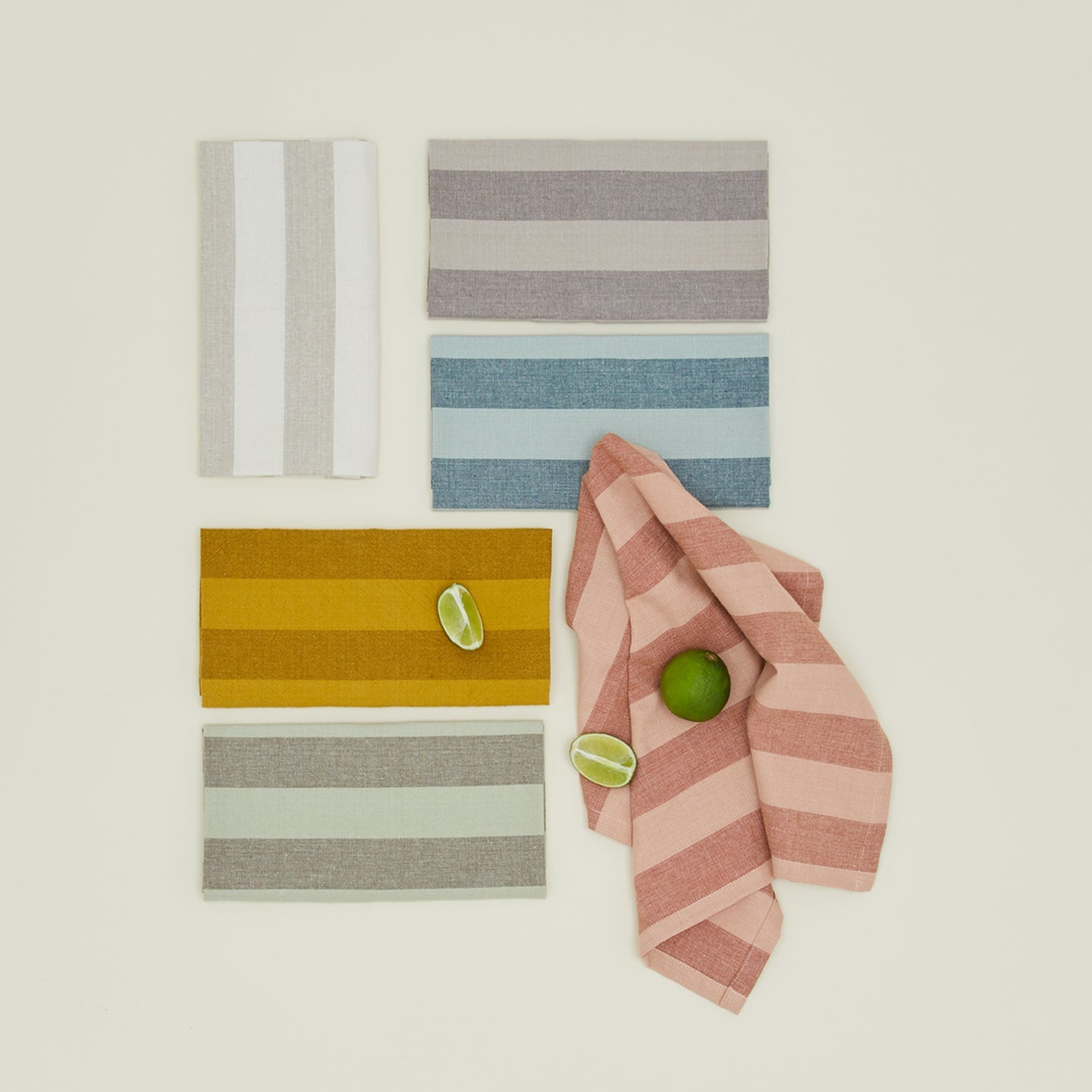 ESSENTIAL STRIPED DINNER NAPKIN - SET OF 4