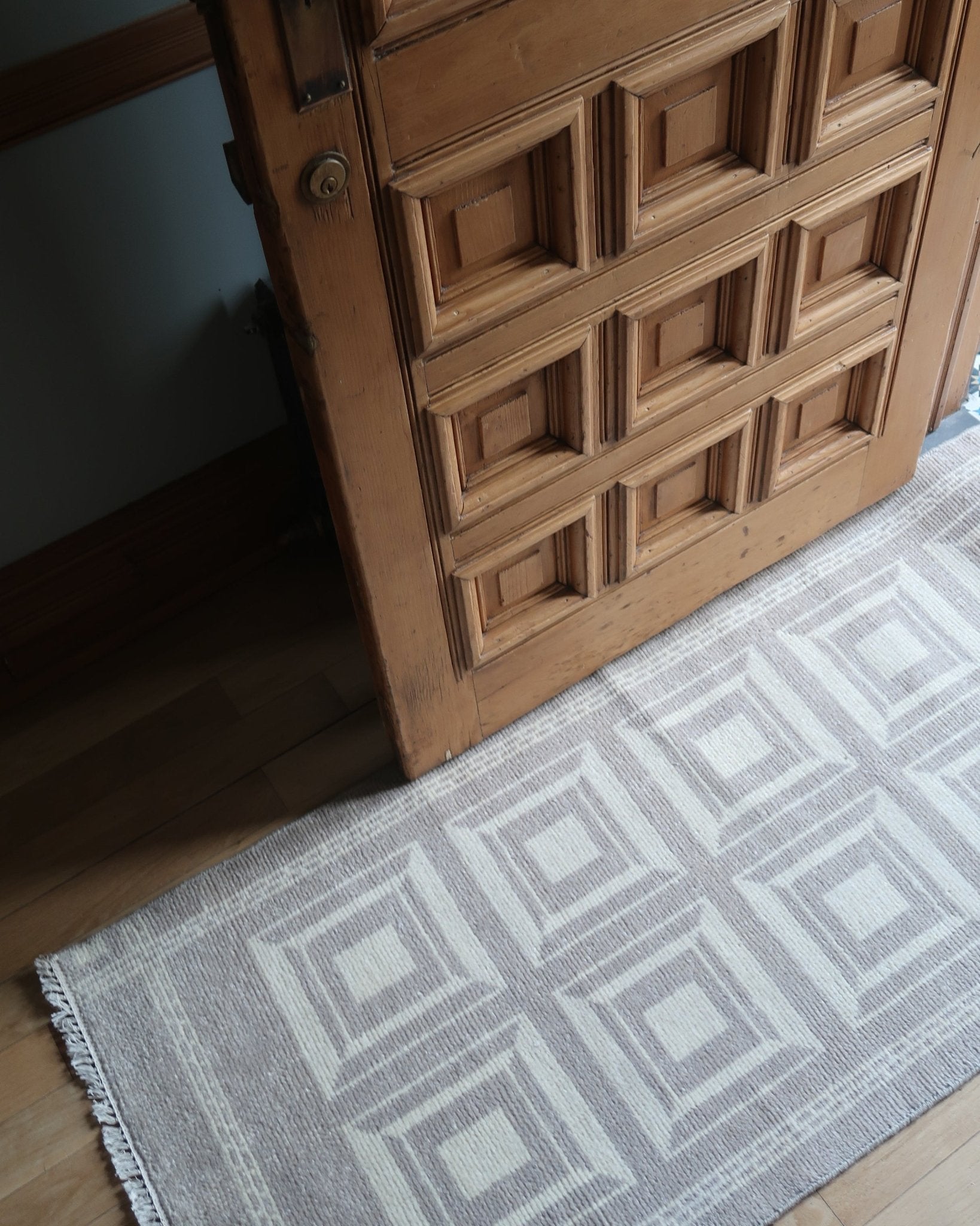 Hand Knotted Study Rug