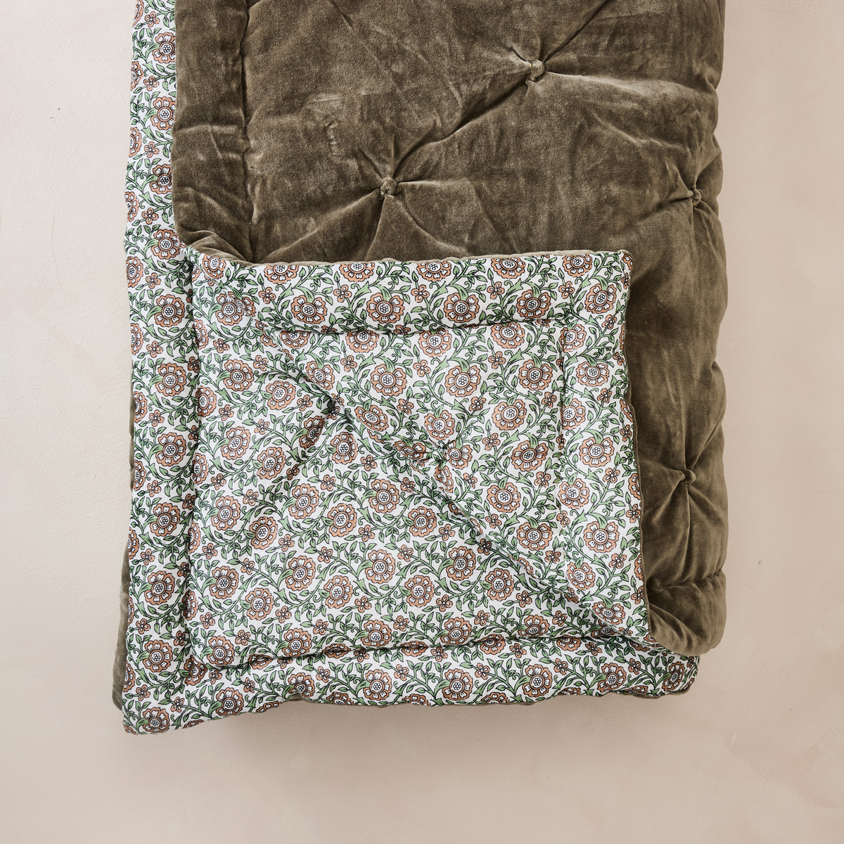 Garden Room Velvet Quilt
