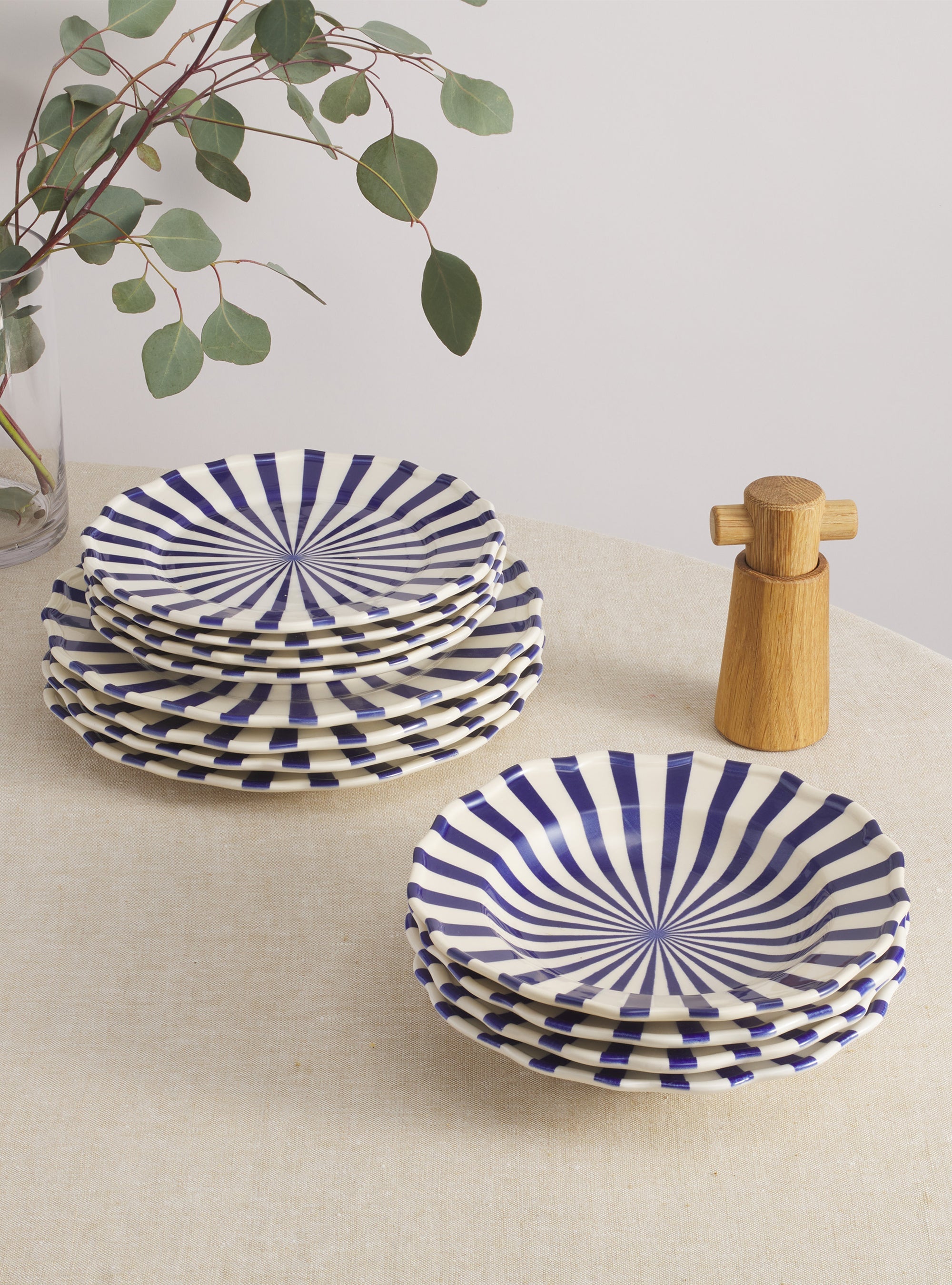 Mafalda 12 Piece Dinnerware Set with Pasta Bowl