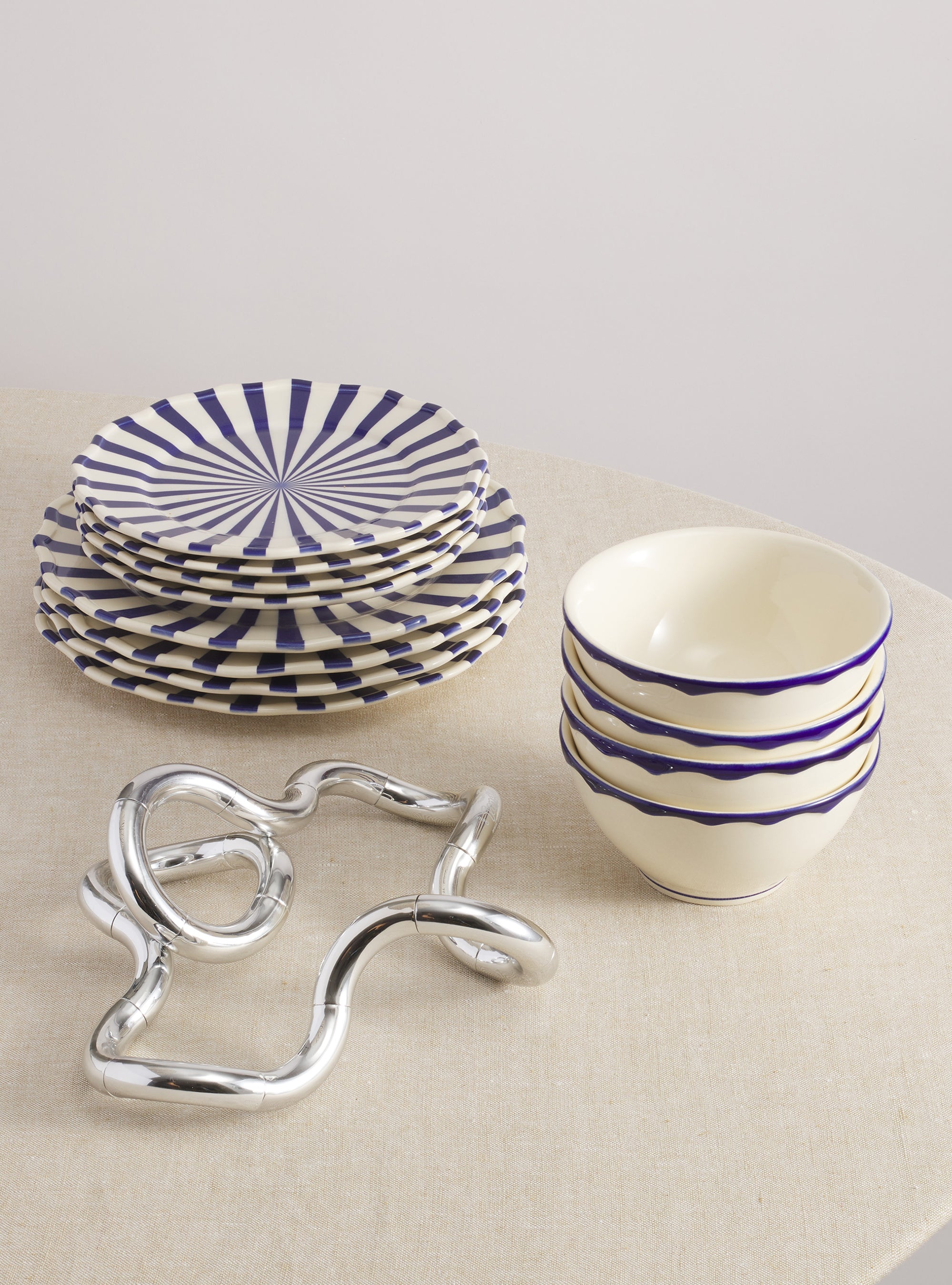 Mafalda 12 Piece Dinnerware Set with Cereal Bowl