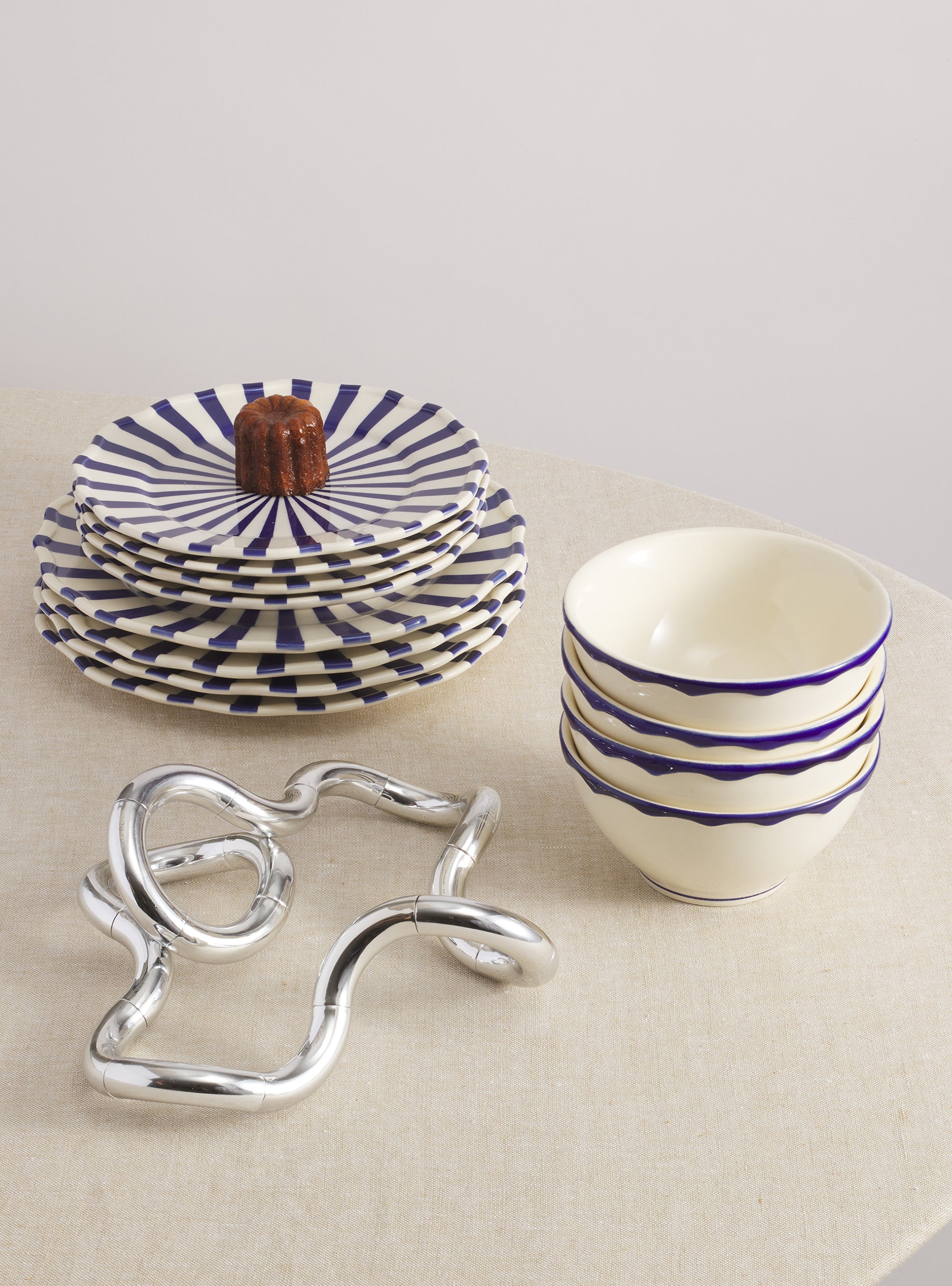 Mafalda 12 Piece Dinnerware Set with Cereal Bowl