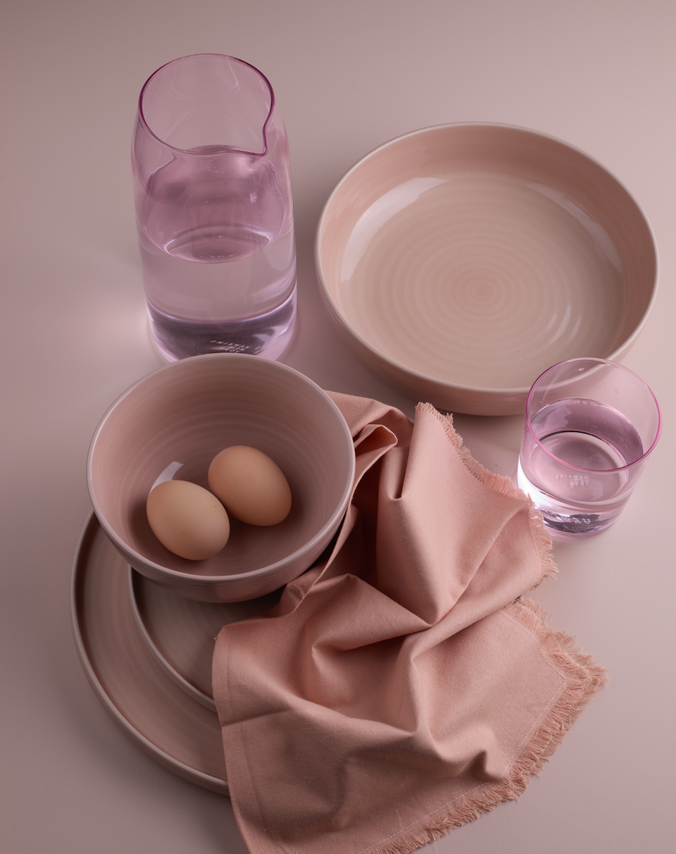 ESSENTIAL DINNERWARE - 16 PC SET, BLUSH