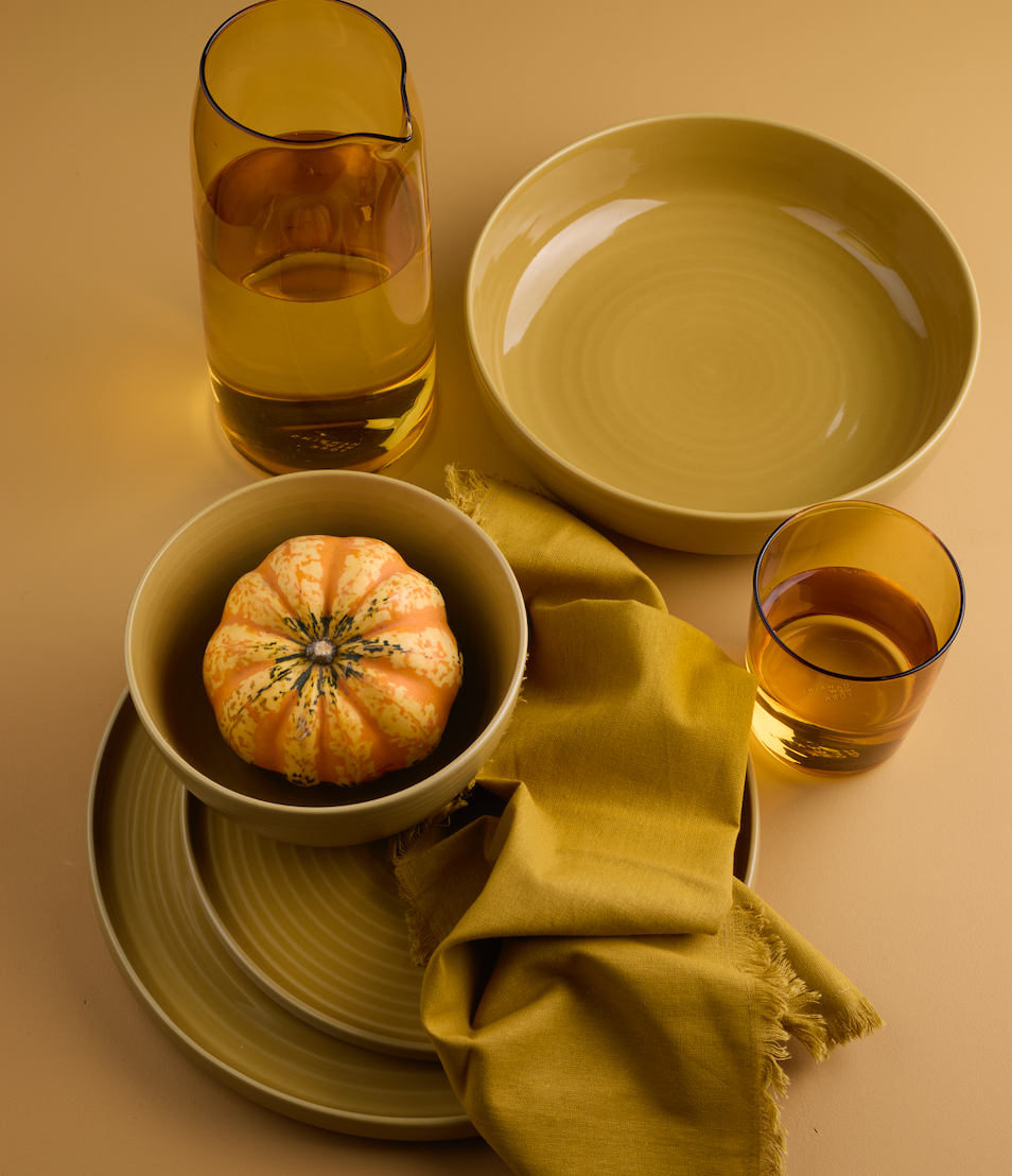 ESSENTIAL DINNERWARE - 16 PC SET, MUSTARD