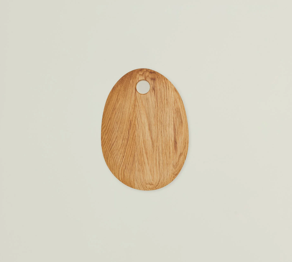 PEBBLE CUTTING BOARD - OAK